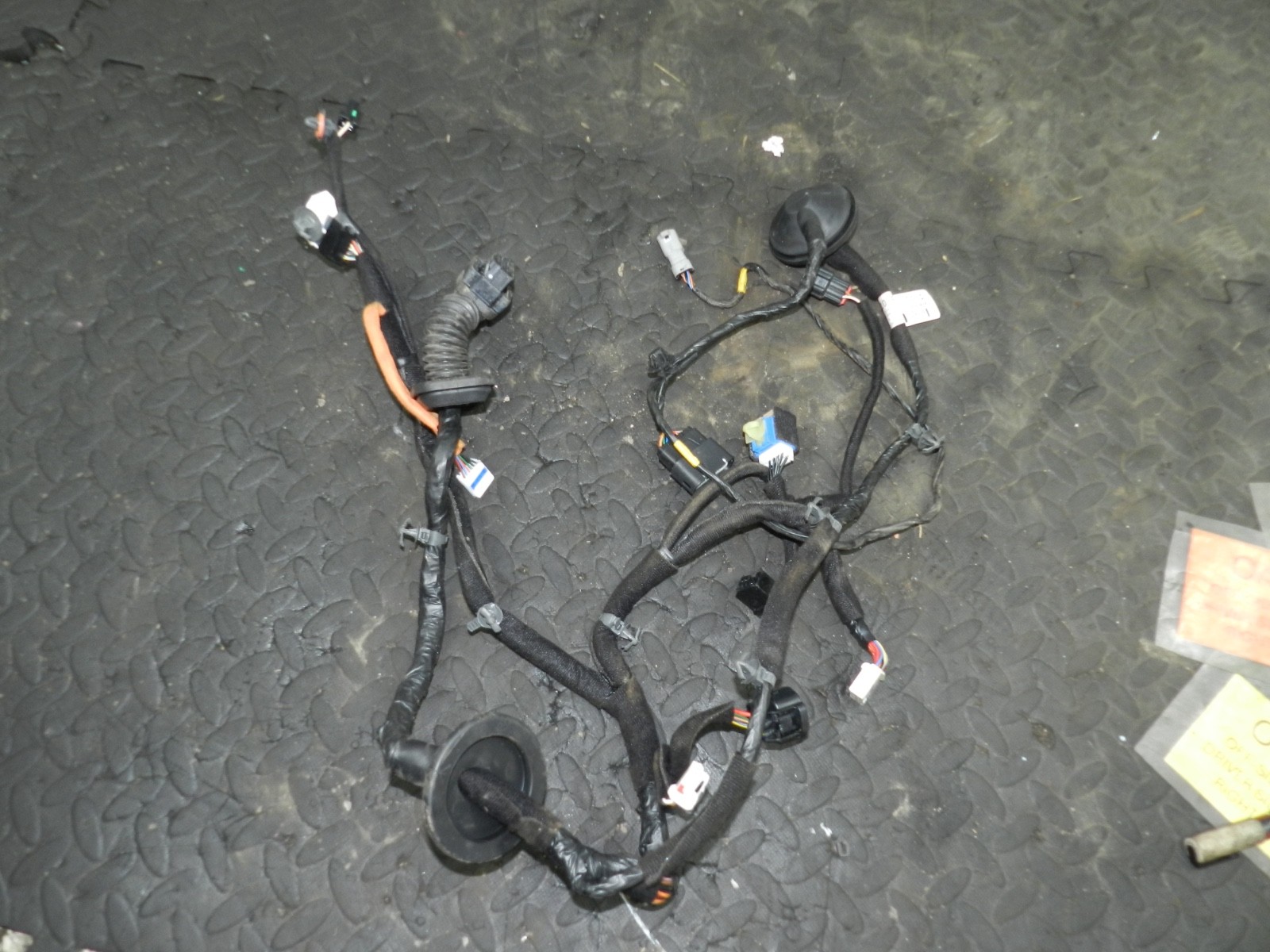 171. KIA SORENTO MK3 GT-LINE. DRIVER SIDE FRONT DOOR WIRING LOOM - Image 2