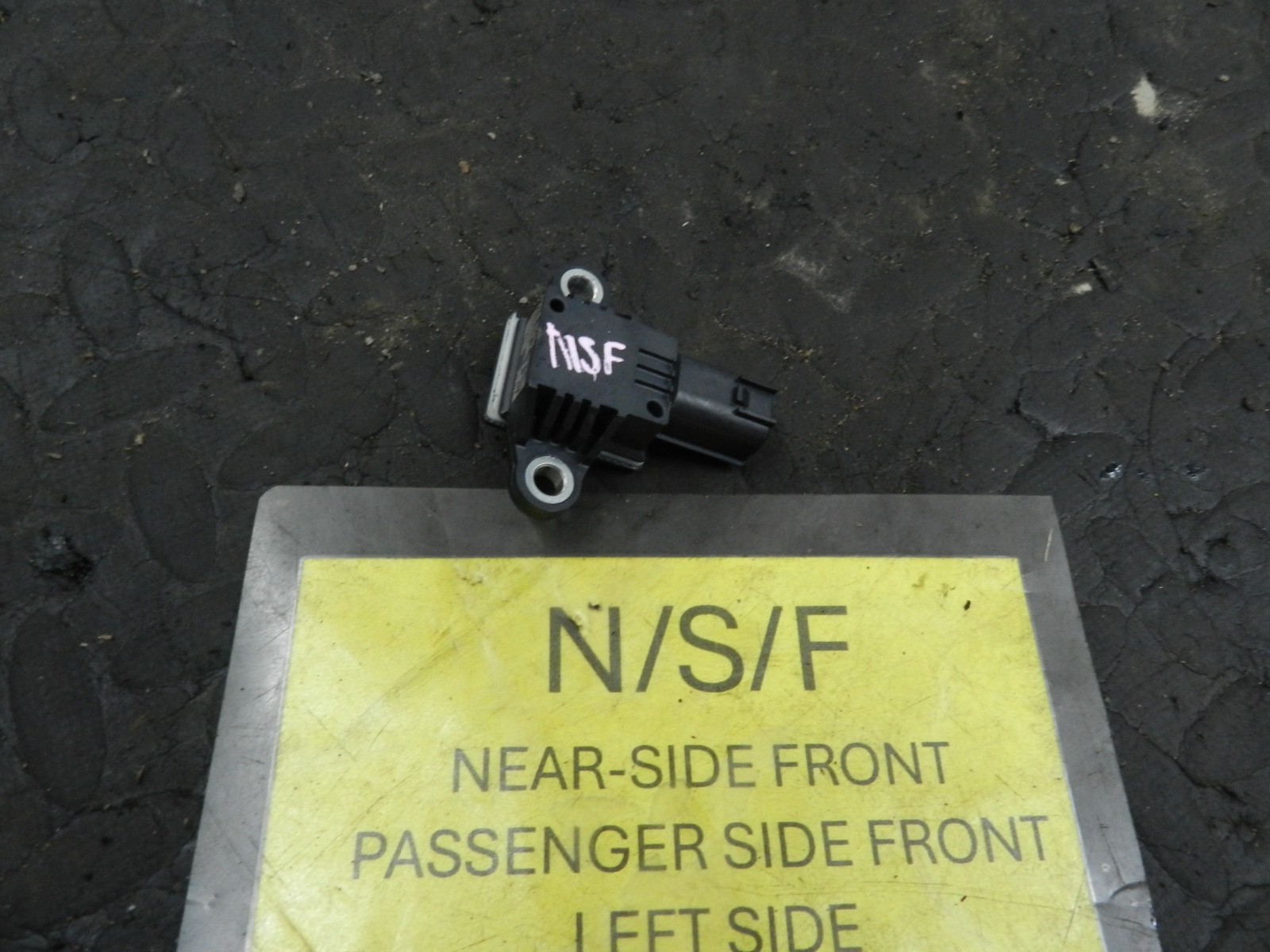 171. KIA SORENTO MK3 GT-LINE. PASSENGER SIDE FRONT CRASH SENSOR