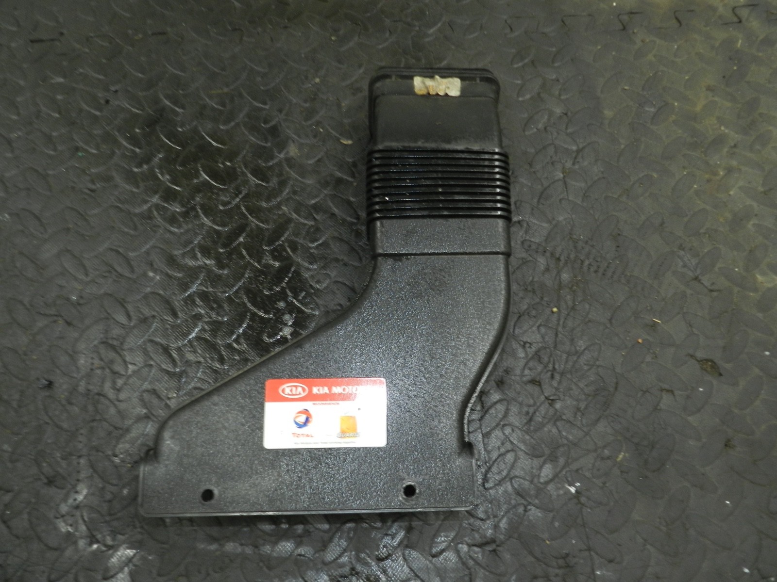 171. KIA SORENTO MK3 GT-LINE. AIR FLOW DUCT IN TAKE - Image 2