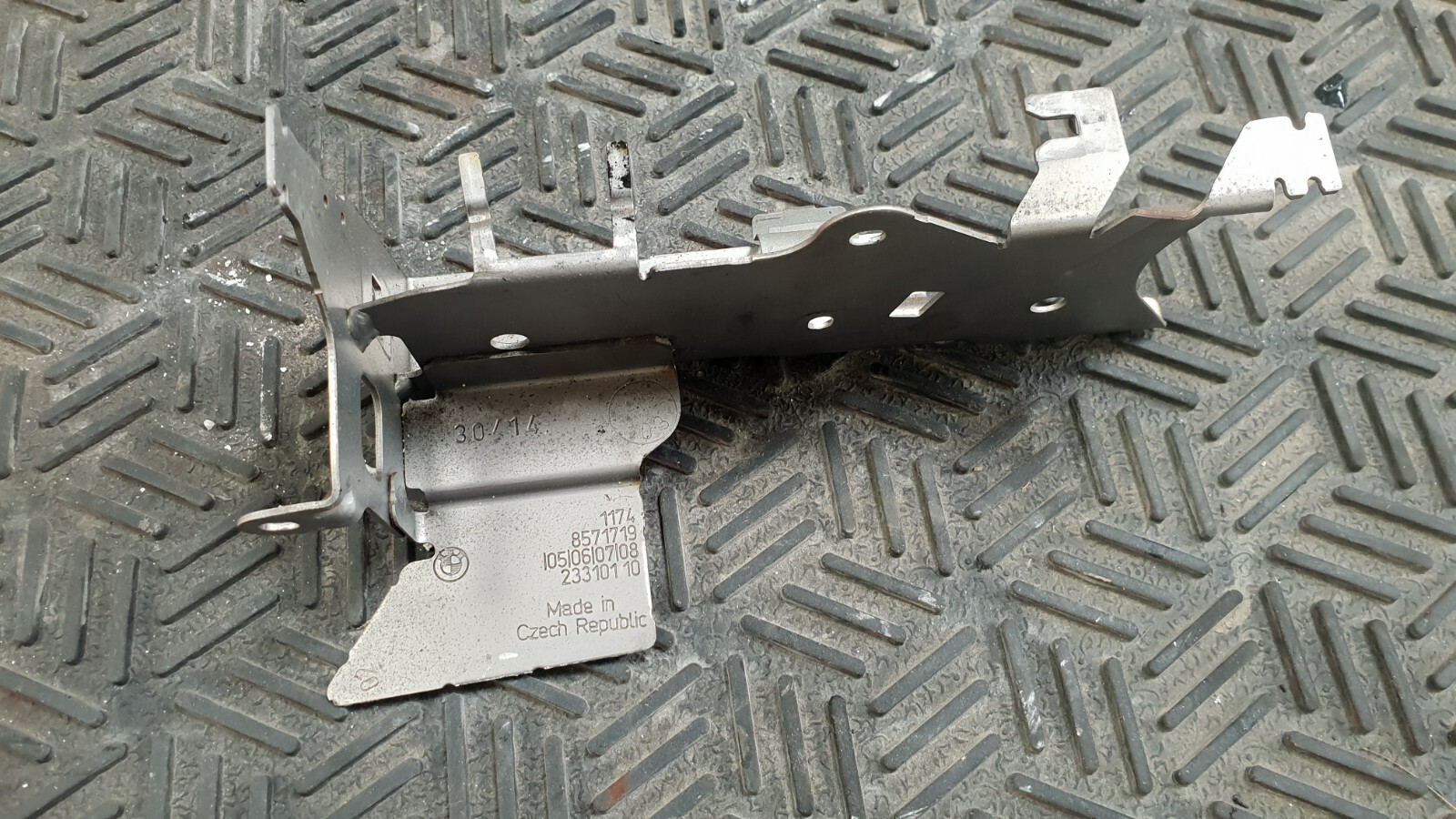 Mini Countryman 2014 1.6 Engine Bay Bracket 8571719 | 23310110 - Image 3