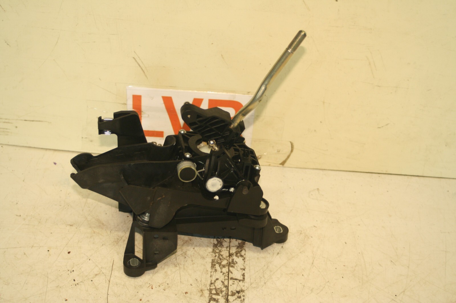 (6B) 2013 FORD FOCUS 1.0 ECOBOOST. GEAR SELECTOR - Image 2