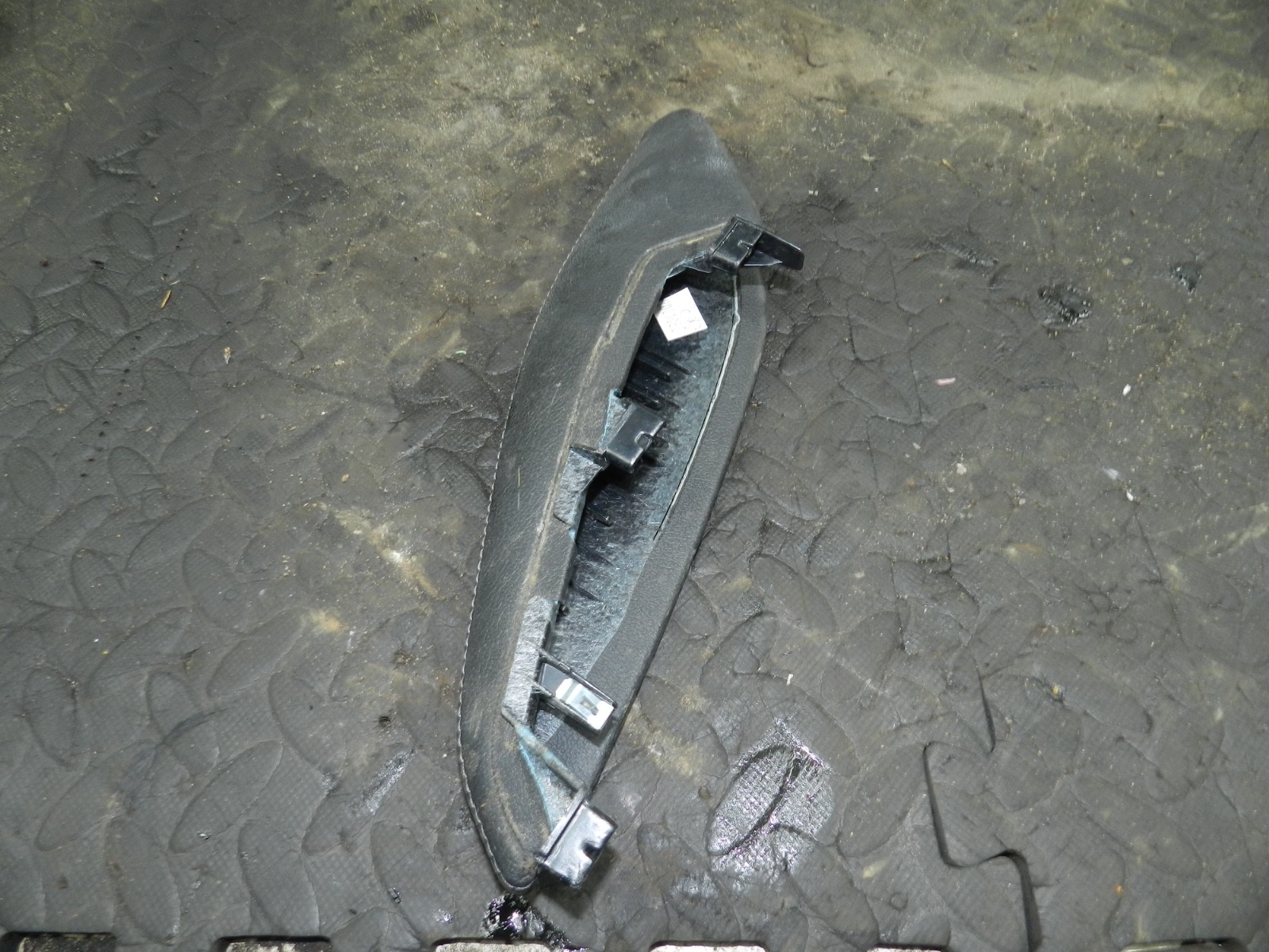 174. 2020 NISSAN MICRA K14. CENTRE CONSOLE TRIM - Image 2