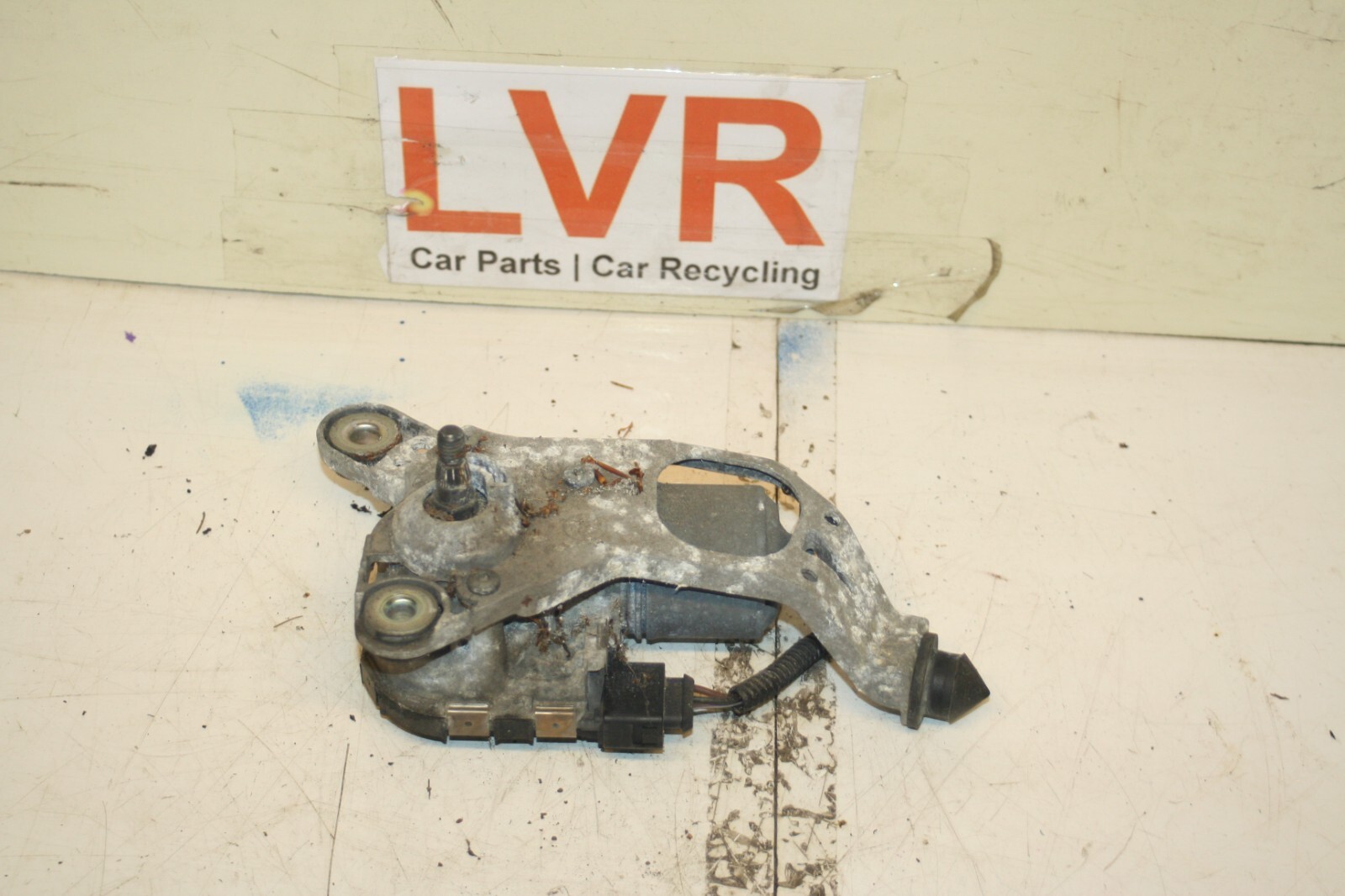 (6B) 2013 FORD FOCUS 1.0 ECOBOOST. PASSENGER SIDE NEAR SIDE WIPER MOTOR - Image 2