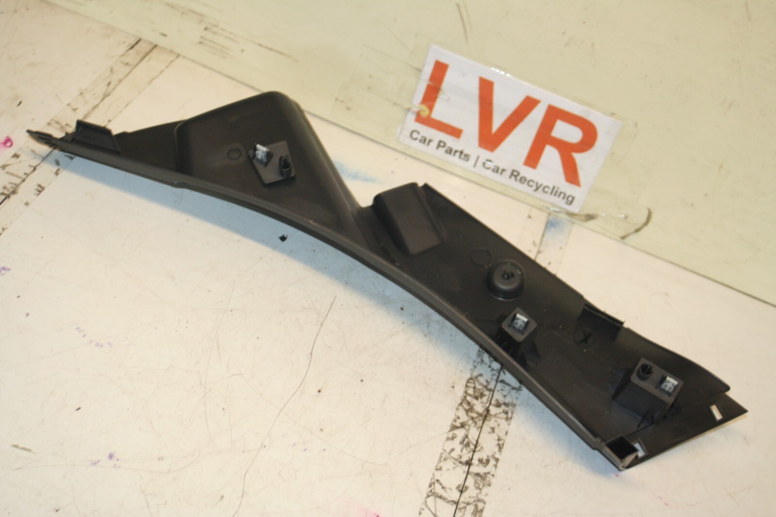 (6B) 2013 FORD FOCUS 1.0 ECOBOOST. C PILLAR TRIM LOWER - Image 2