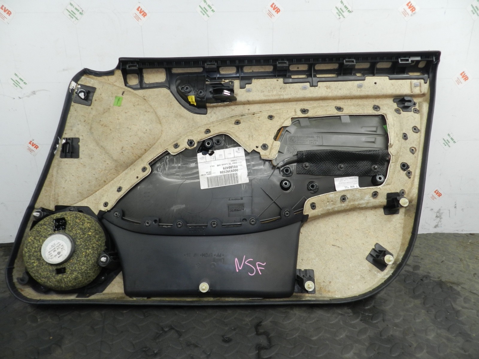 176. 2001 BMW 330D E46. PASSENGER SIDE FRONT DOOR CARD PANEL - Image 5