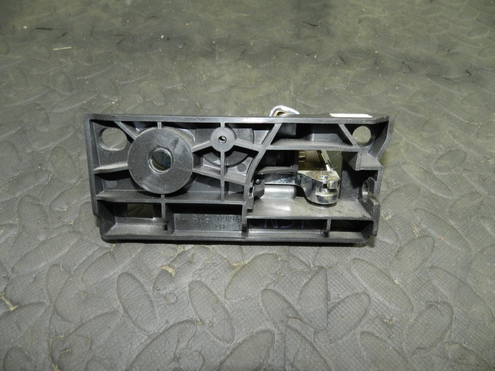 172. 2011 JEEP GRAND CHEROKEE MK4 WK2. PASSENGER SIDE FRONT DOOR HANDLE INTERNAL - Image 3