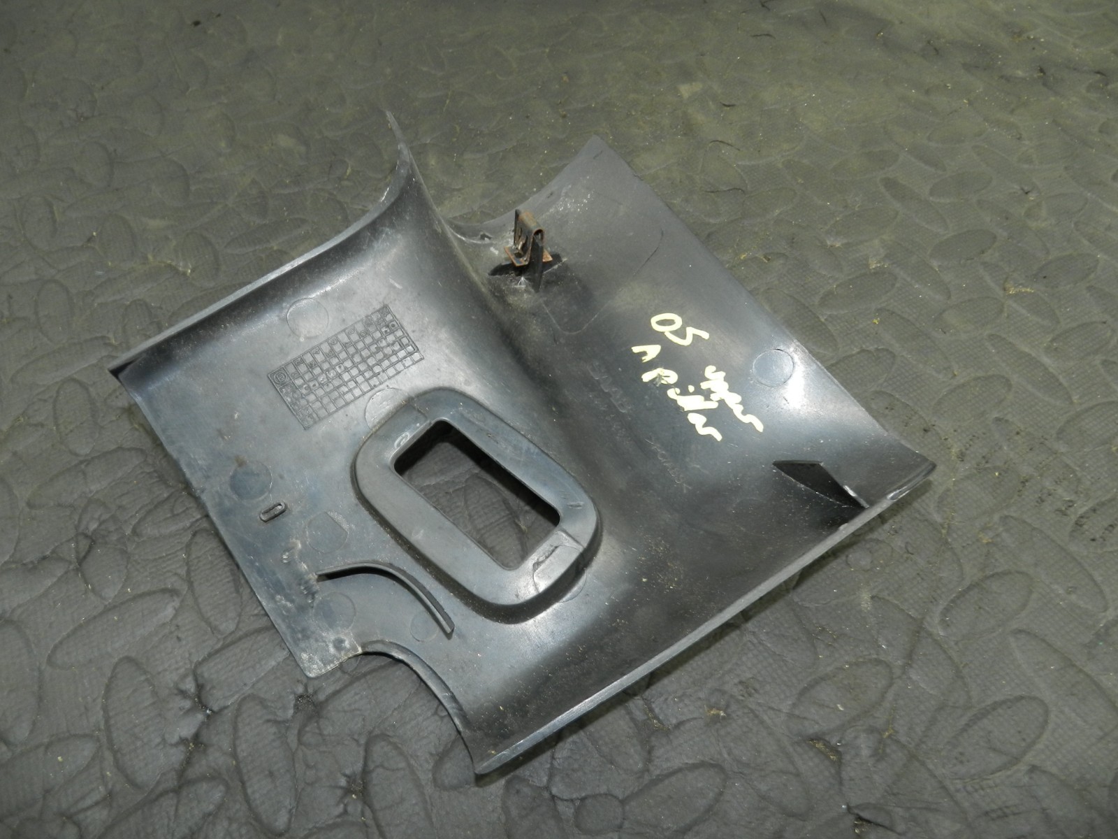 177. 2000 SAAB 9-3 CONVERTIBLE YS3D. DRIVER SIDE UPPER A PILLAR CONVERTIBLE ROOF - Image 3