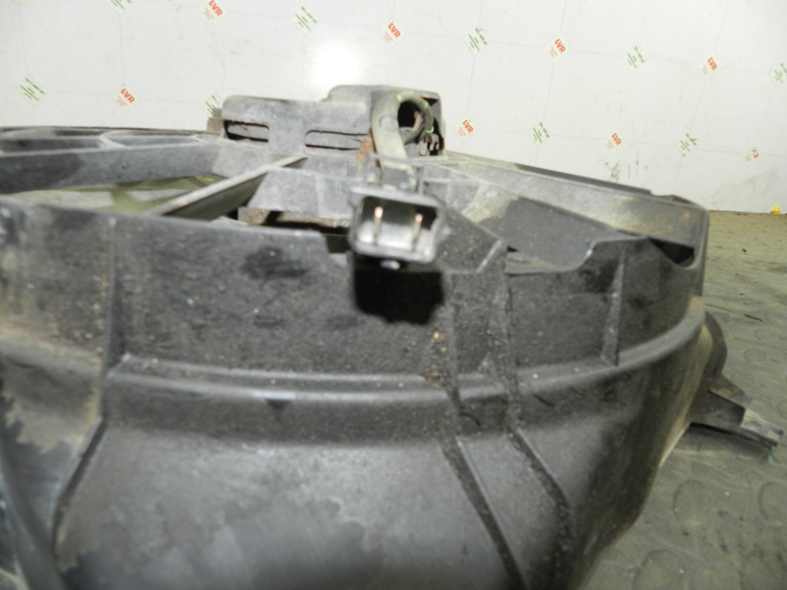 177. 2000 SAAB 9-3 CONVERTIBLE YS3D. COOLING RADIATOR FAN - Image 5