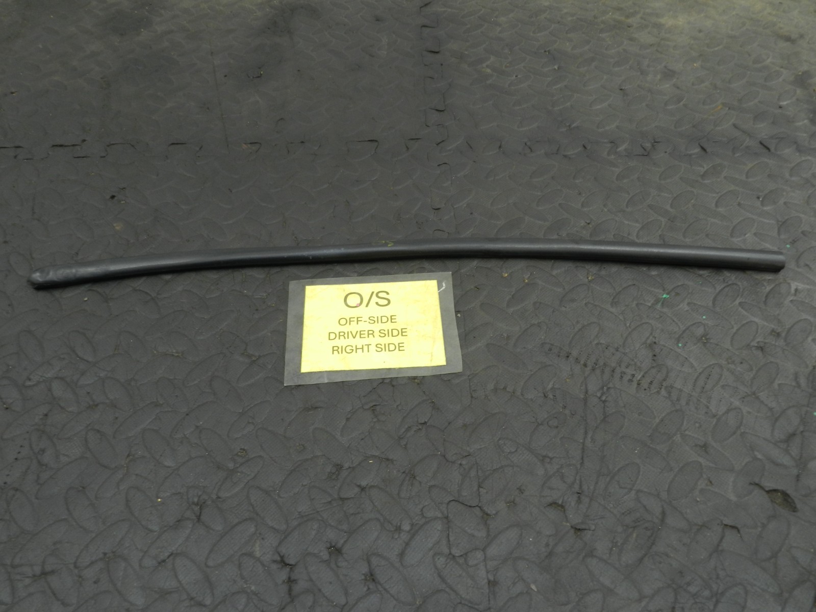 177. 2000 SAAB 9-3 CONVERTIBLE YS3D. DRIVER SIDE TRIM