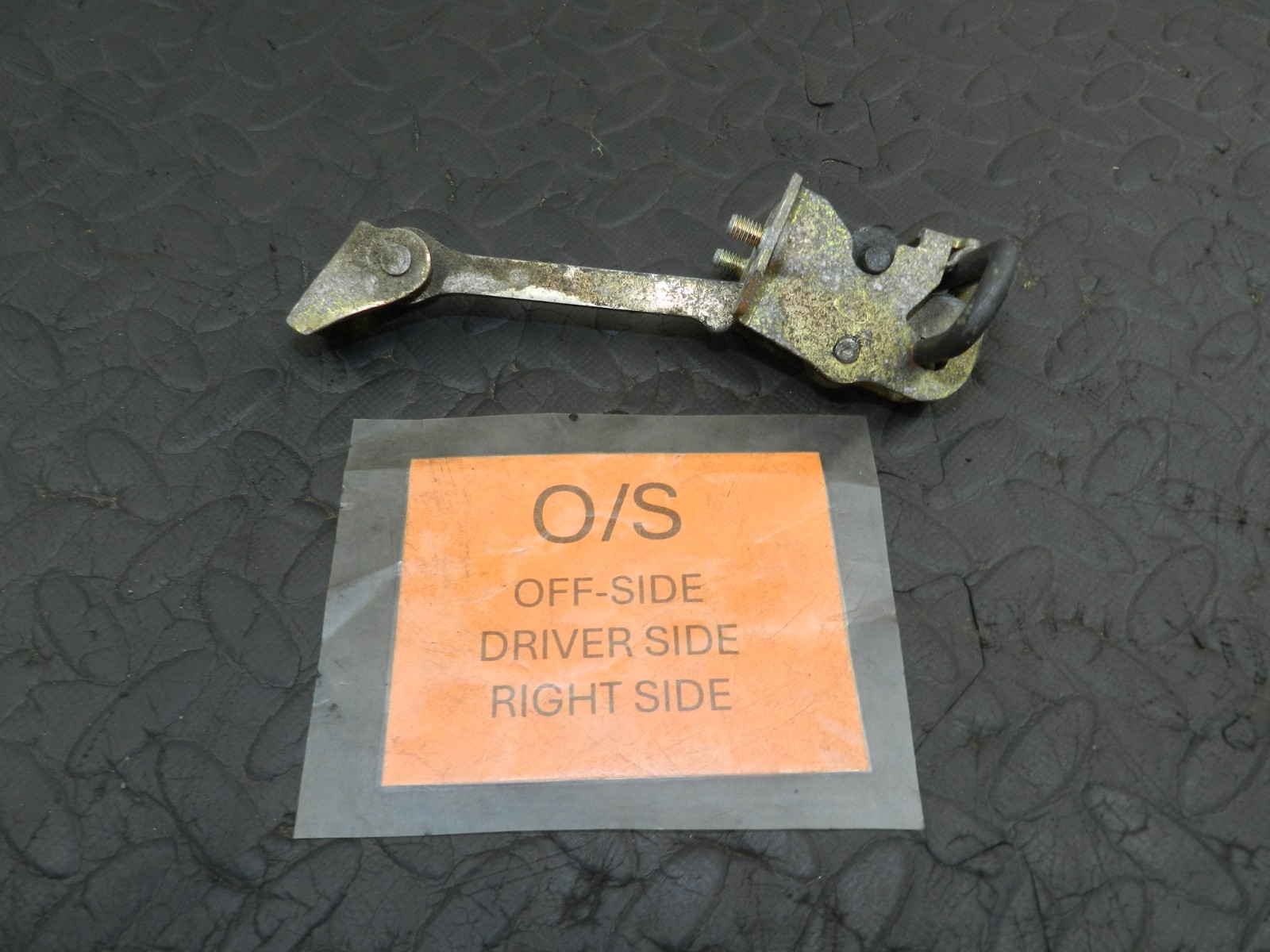 177. 2000 SAAB 9-3 CONVERTIBLE YS3D. DRIVER SIDE DOOR STAY CHECK STRAP