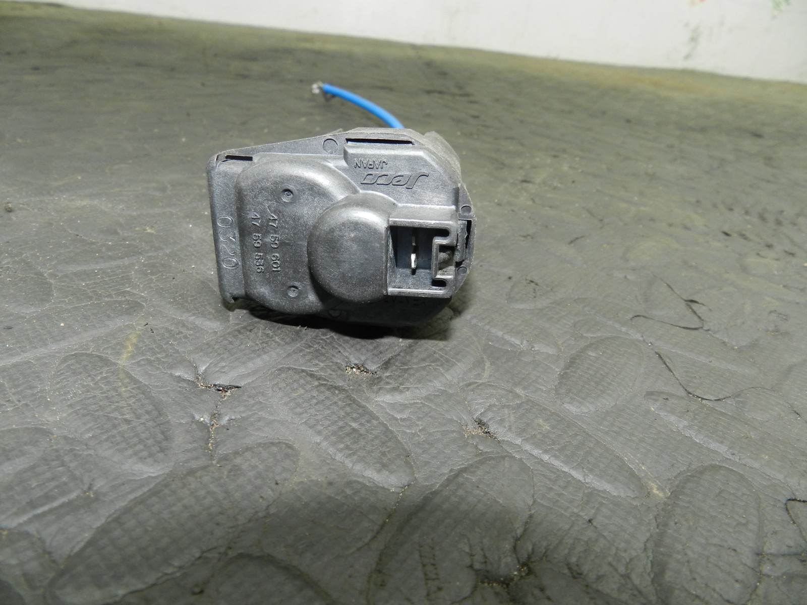 177. 2000 SAAB 9-3 CONVERTIBLE YS3D. HEATER CONTROL FLAP ACTUATOR - Image 2