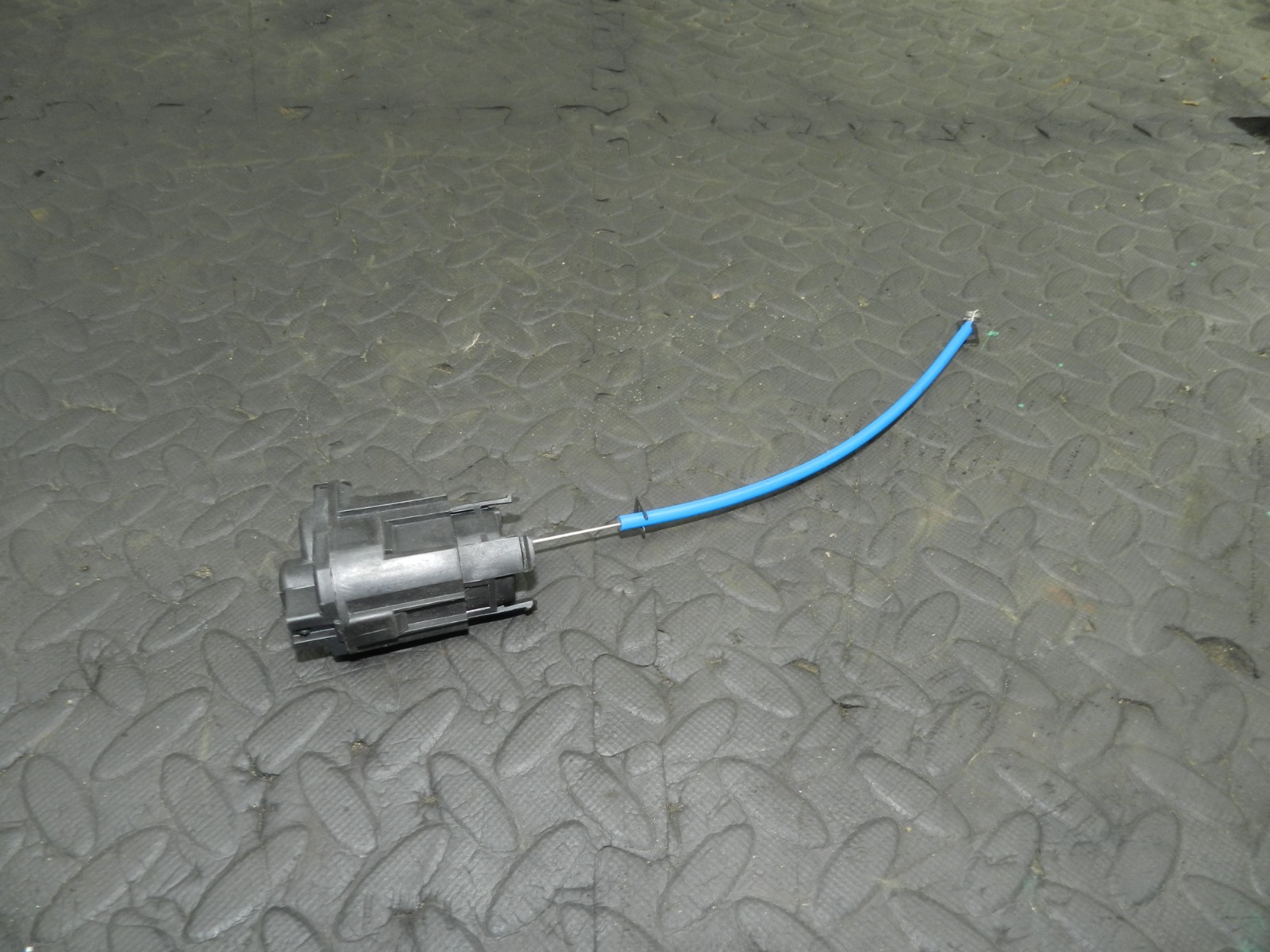 177. 2000 SAAB 9-3 CONVERTIBLE YS3D. HEATER CONTROL FLAP ACTUATOR - Image 3