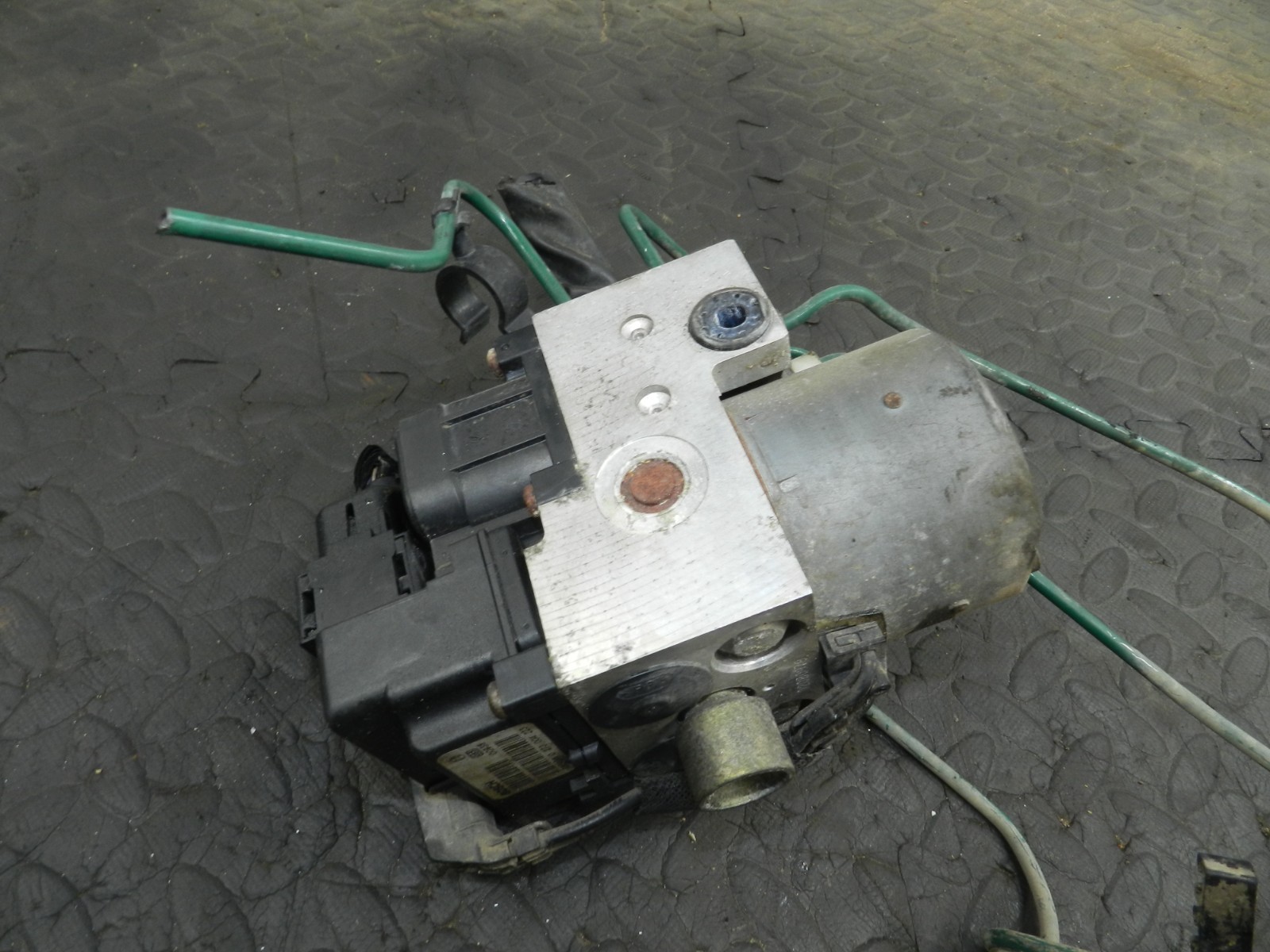177. 2000 SAAB 9-3 CONVERTIBLE YS3D. ABS PUMP MODULE 0273004223