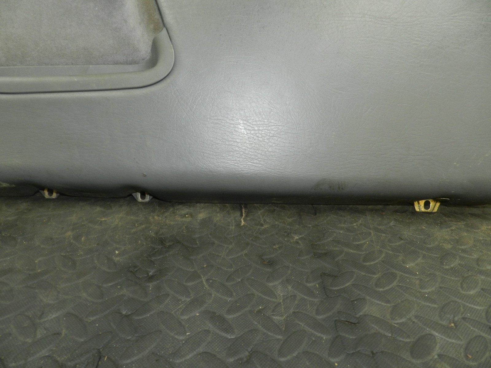 177. 2000 SAAB 9-3 CONVERTIBLE YS3D. DRIVER SIDE DOOR CARD PANEL