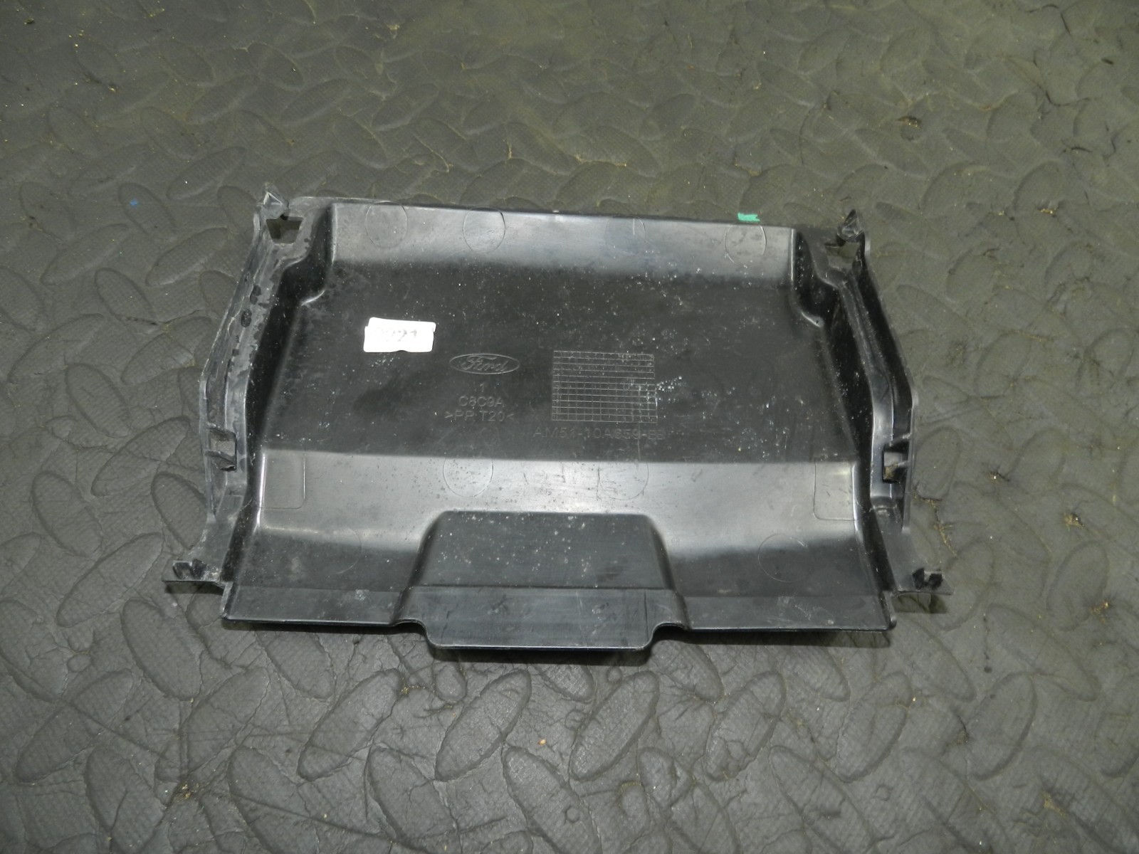 178. 2012 FORD FOCUS MK3. BATTERY COVER - Image 3