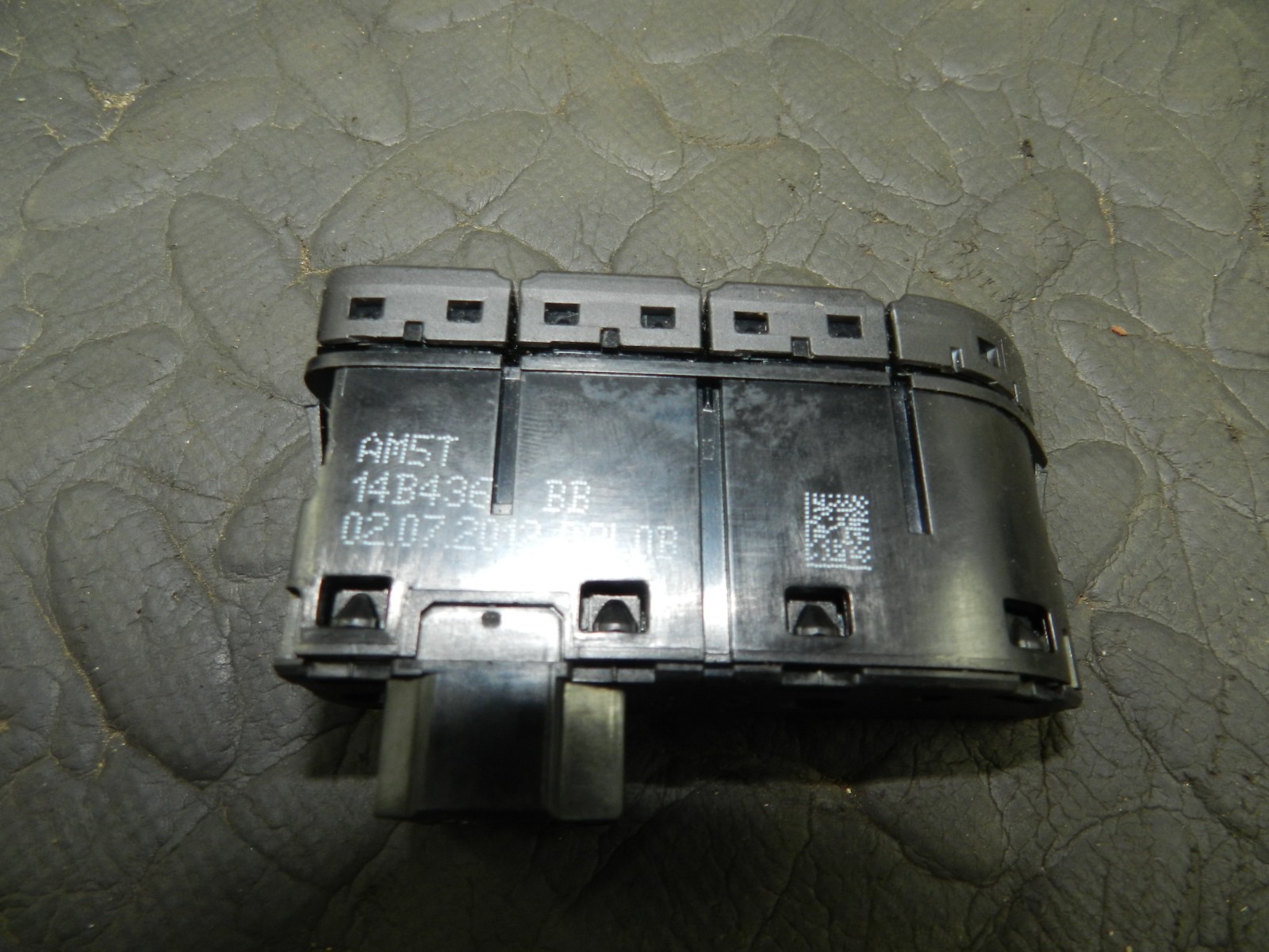 178. 2012 FORD FOCUS MK3. AUTO PARKING STOP / START BUTTONS - Image 3