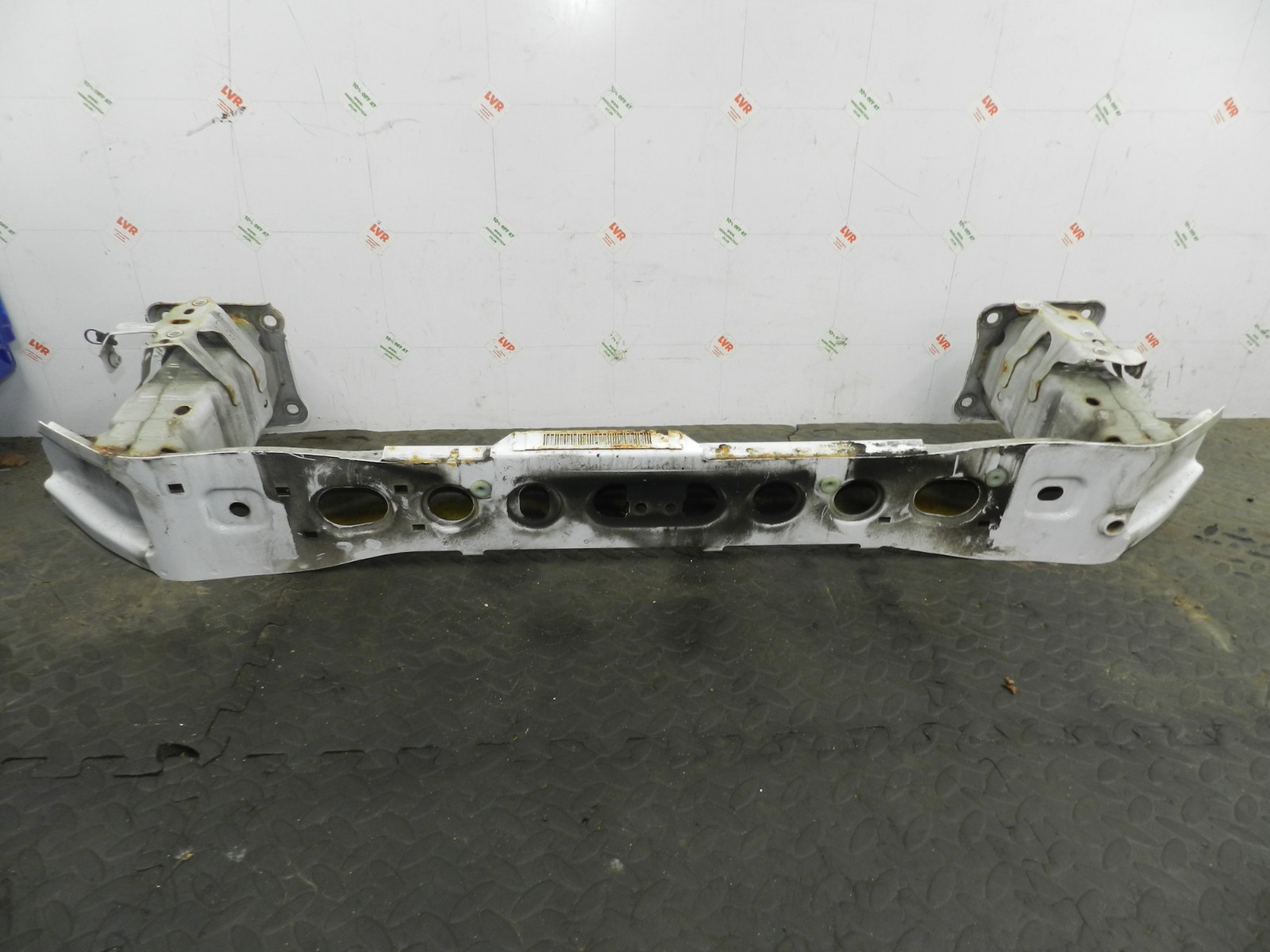 178. 2012 FORD FOCUS MK3. FRONT BUMPER CRASH SUPPORT BAR