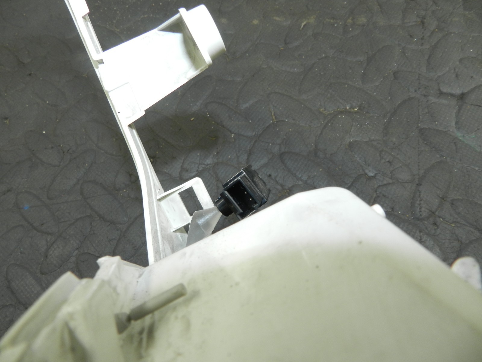178. 2012 FORD FOCUS MK3. ROOF STORAGE PANEL LIGHT PANEL - Image 4