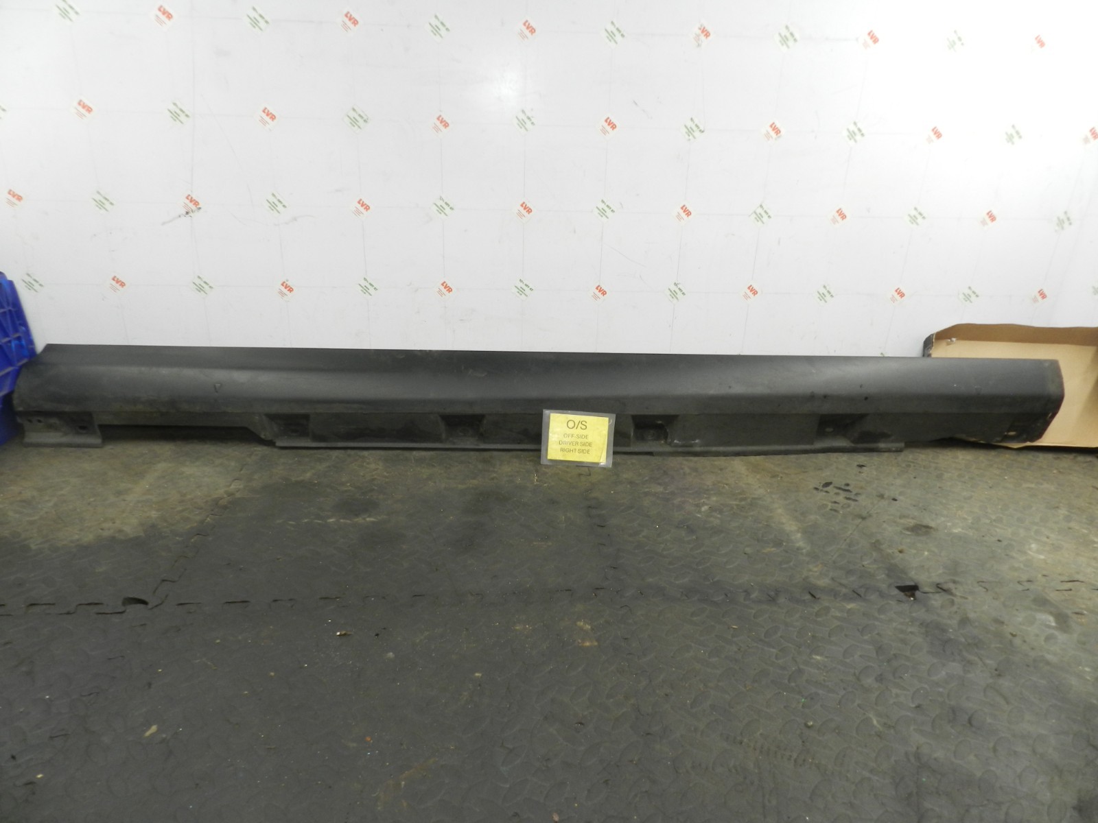 178. 2012 FORD FOCUS MK3. DRIVER SIDE SKIRT TRIM