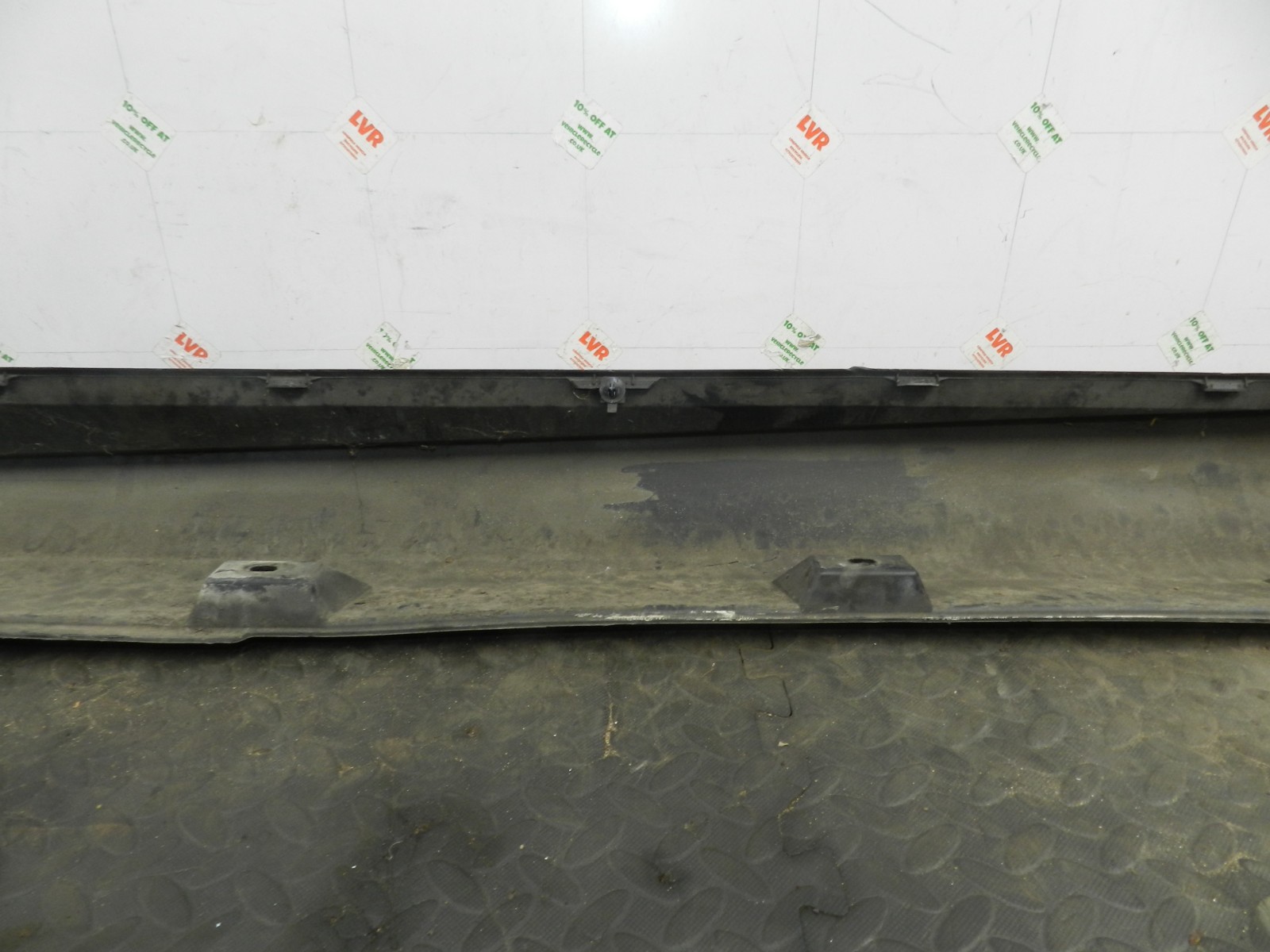178. 2012 FORD FOCUS MK3. DRIVER SIDE SKIRT TRIM - Image 7