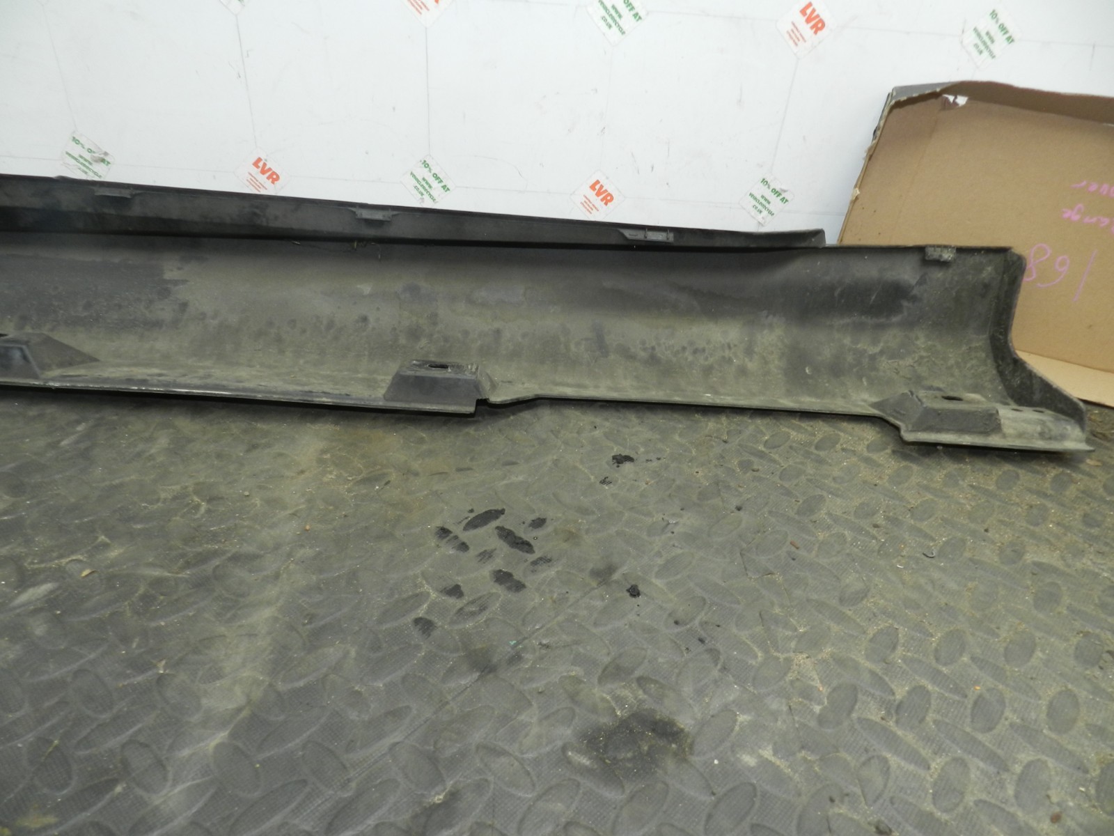 178. 2012 FORD FOCUS MK3. DRIVER SIDE SKIRT TRIM - Image 8
