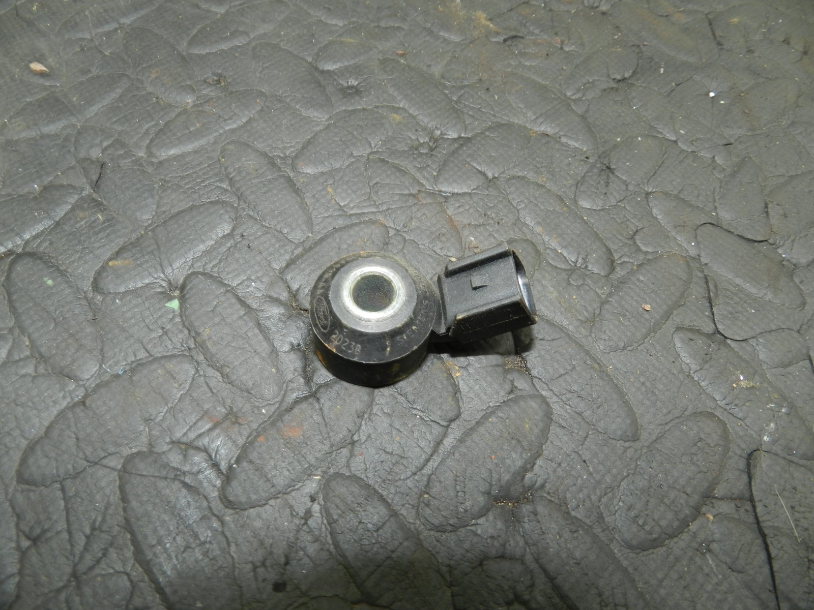 178. 2012 FORD FOCUS MK3. KNOCK SENSOR