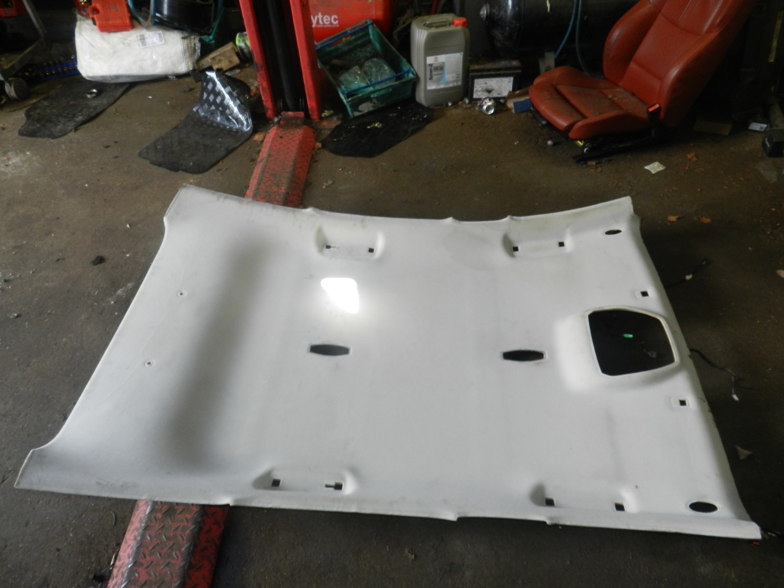 178. 2012 FORD FOCUS MK3. ROOF LINING