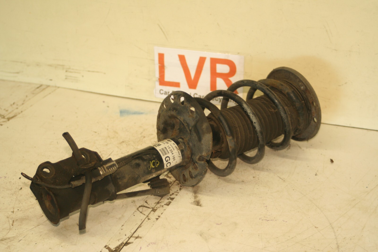 2008 VAUXHALL VECTRA C, 2.2 PETROL. PASSENGER SIDE FRONT SUSPENSION UNIT