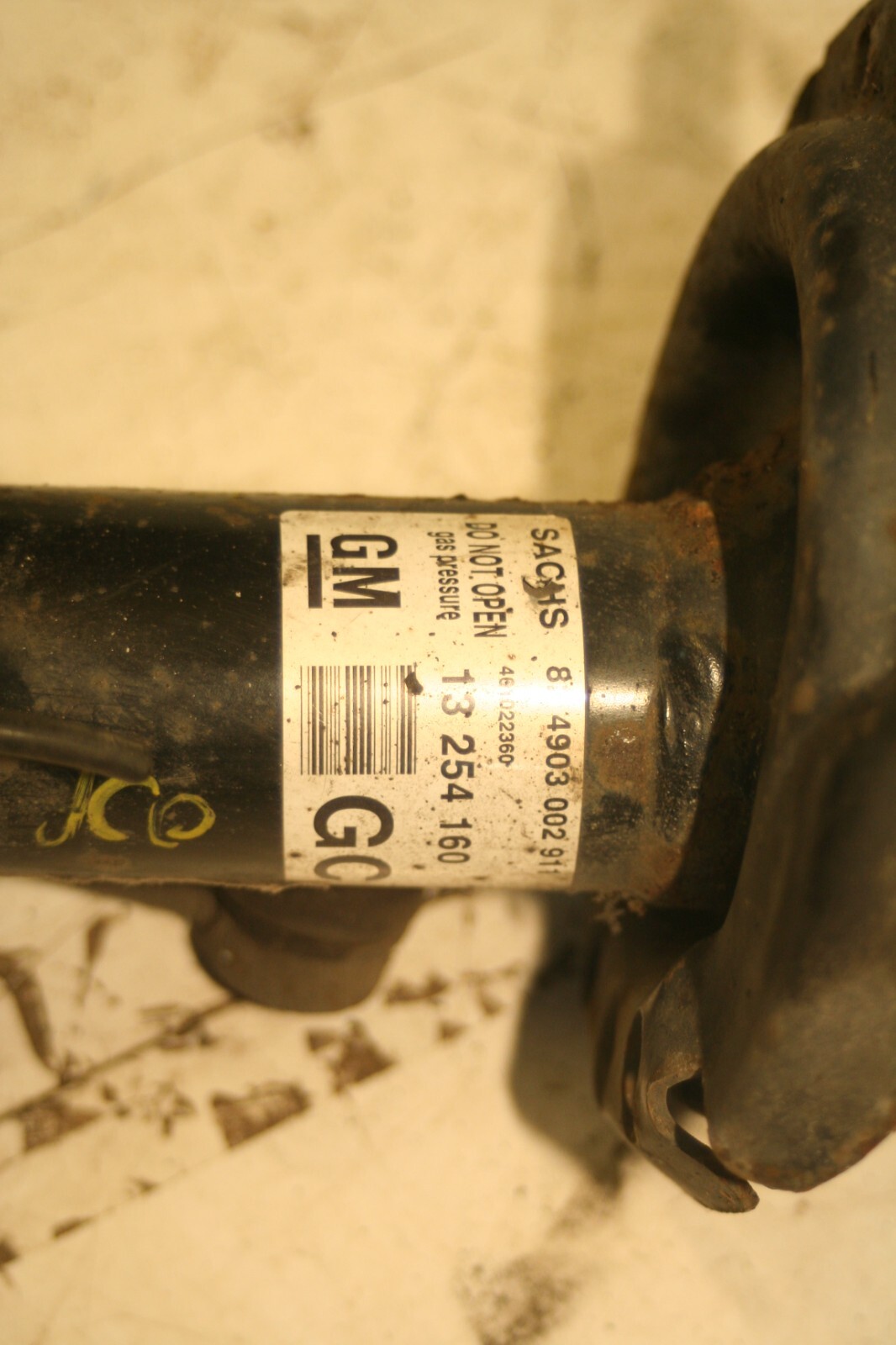 2008 VAUXHALL VECTRA C, 2.2 PETROL. PASSENGER SIDE FRONT SUSPENSION UNIT - Image 2