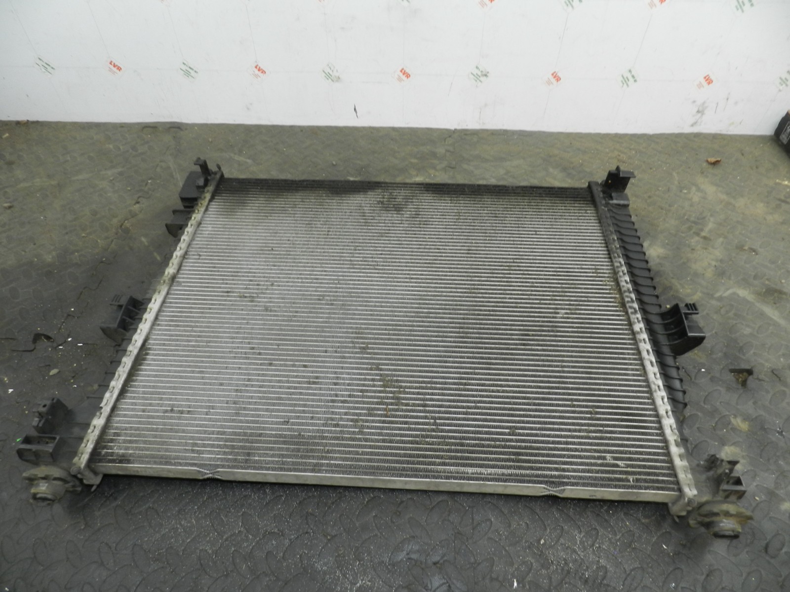 172. 2011 JEEP GRAND CHEROKEE MK4 WK2. COOLANT RADIATOR - Image 2