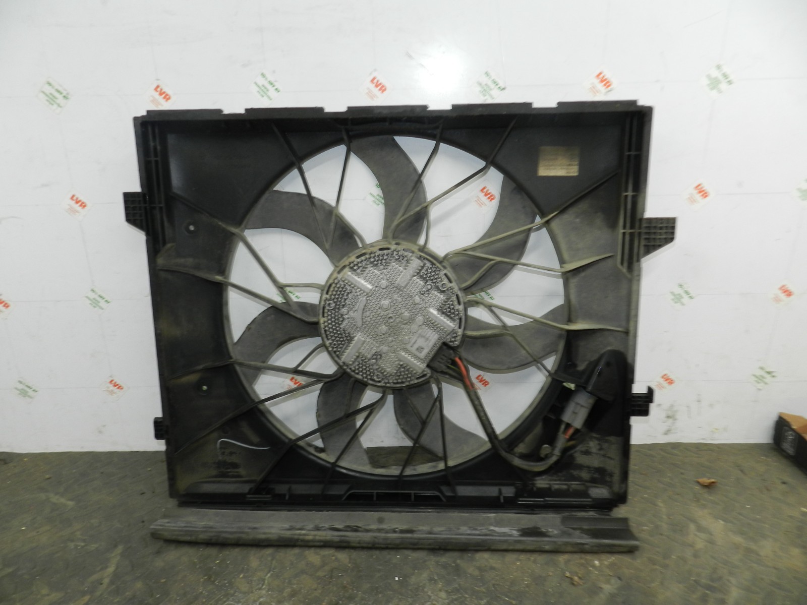 172. 2011 JEEP GRAND CHEROKEE MK4 WK2. COOLANT RADIATOR FAN - Image 3