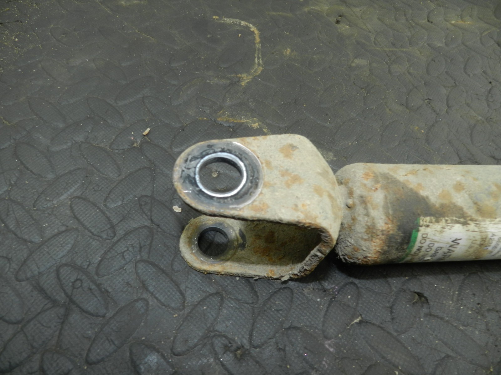 172. 2011 JEEP GRAND CHEROKEE MK4 WK2 DRIVER SIDE REAR SUSPENSION SHOCK ABSORBER - Image 4