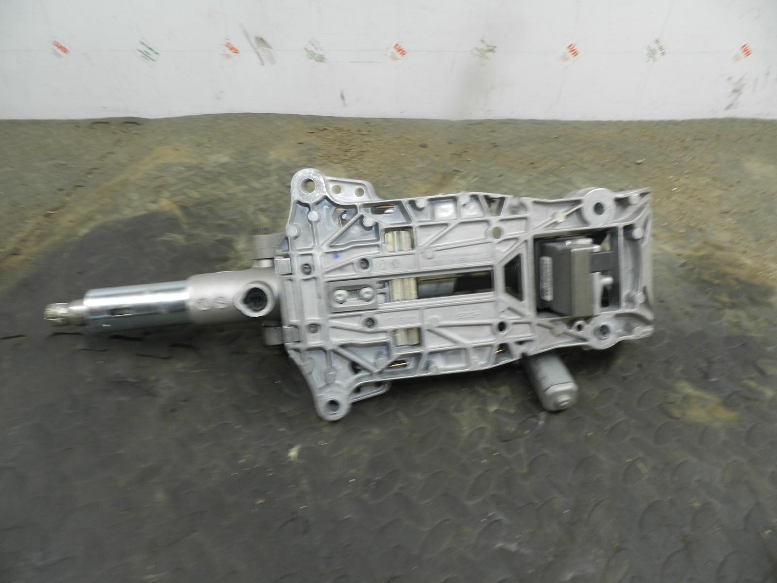 172. 2011 JEEP GRAND CHEROKEE MK4 WK2. STEERING COLUMN - Image 4
