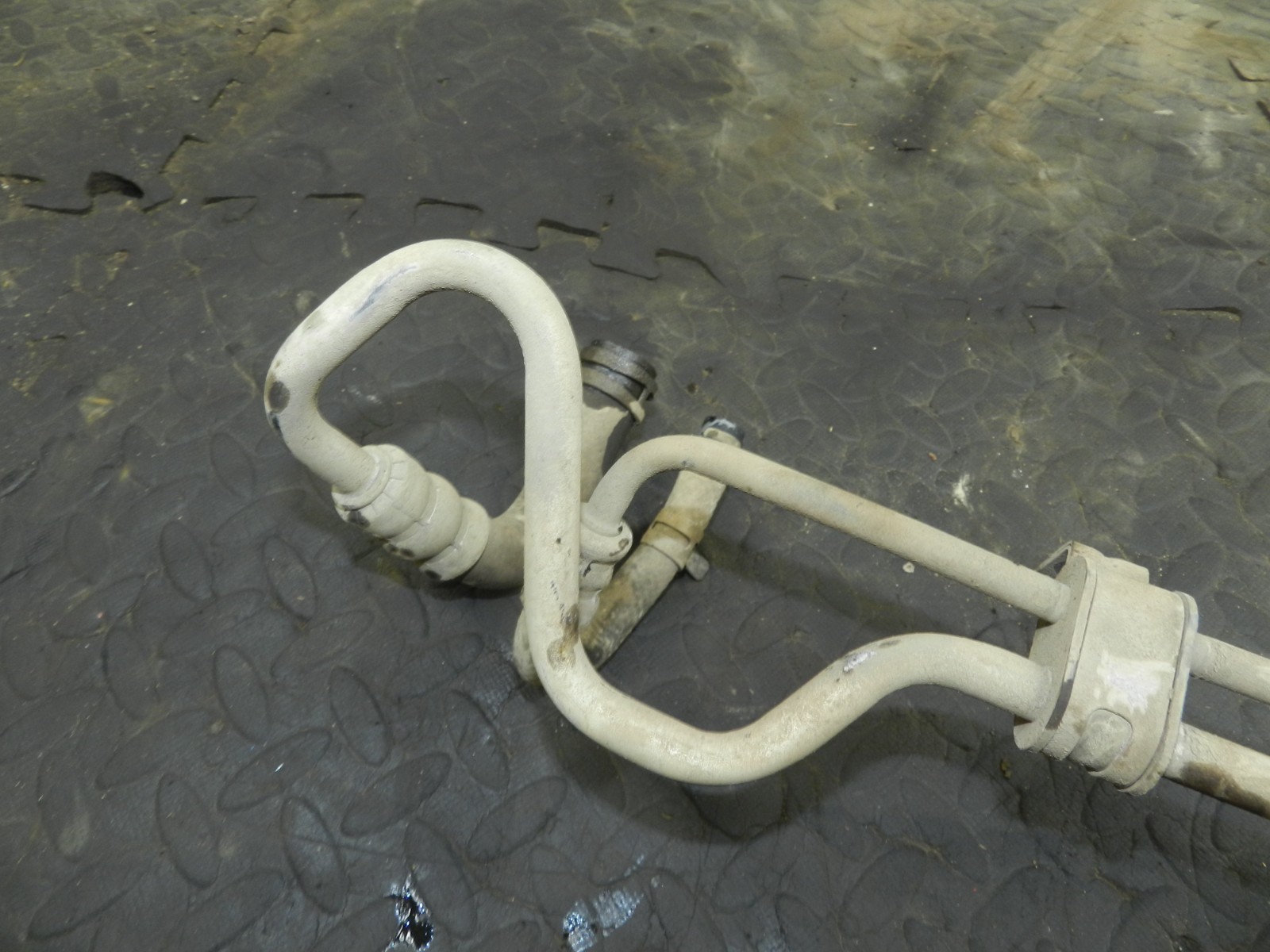 172. 2011 JEEP GRAND CHEROKEE MK4 WK2. POWER STEERING PIPES - Image 3
