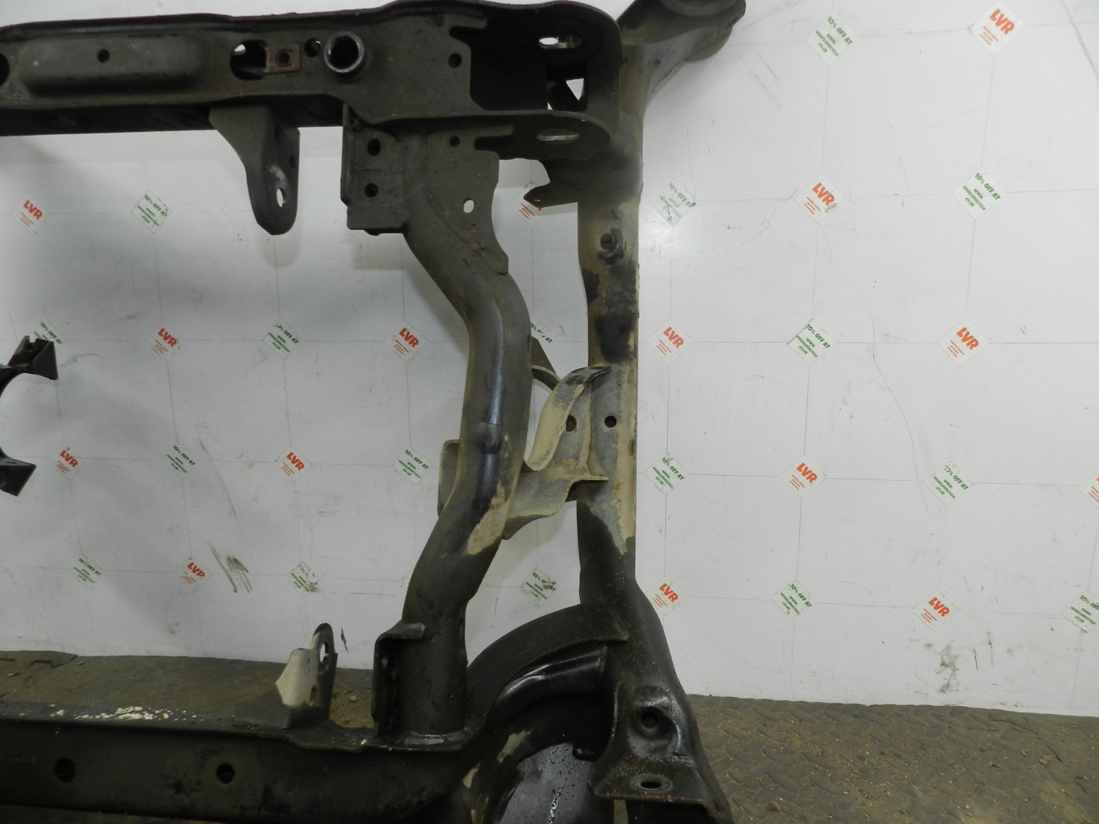 172. 2011 JEEP GRAND CHEROKEE MK4 WK2. FRONT SUSPENSION SUB FRAME - Image 4