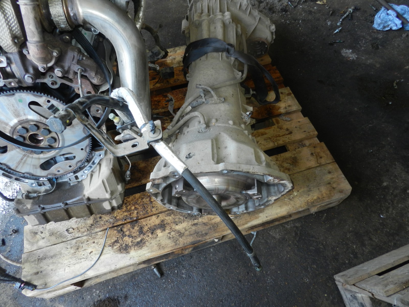 172. 2011 JEEP GRAND CHEROKEE MK4 WK2. 3.0 DIESEL AUTOMATIC GEARBOX + CONVERTER