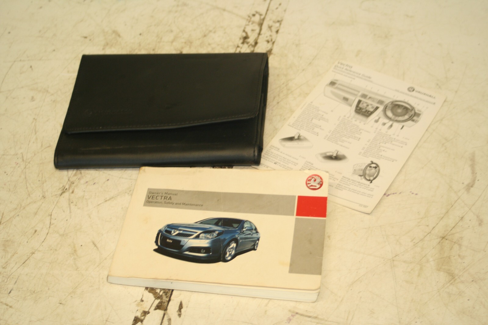 2008 VAUXHALL VECTRA C, 2.2 PETROL. OWNERS HAND BOOKS - Image 2