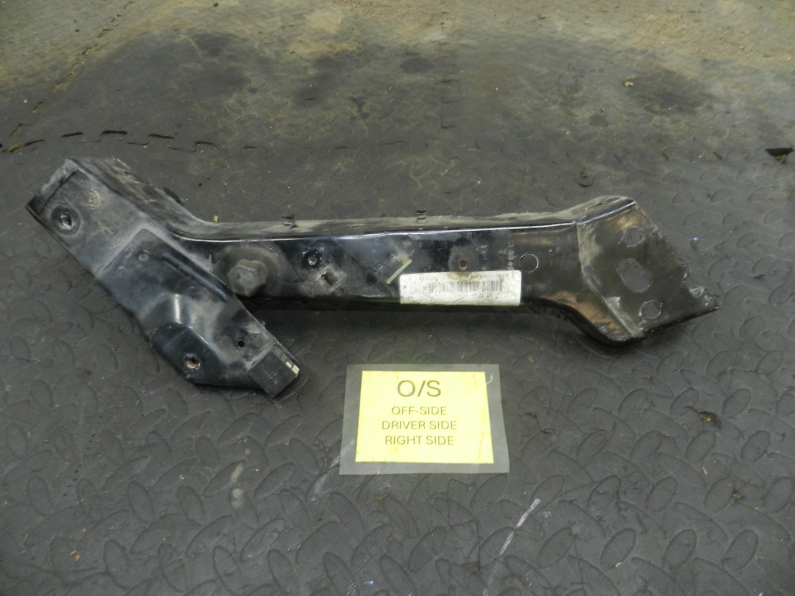 172. 2011 JEEP GRAND CHEROKEE MK4 WK2. DRIVER SIDE SLAM PANEL SECTION RADIATOR