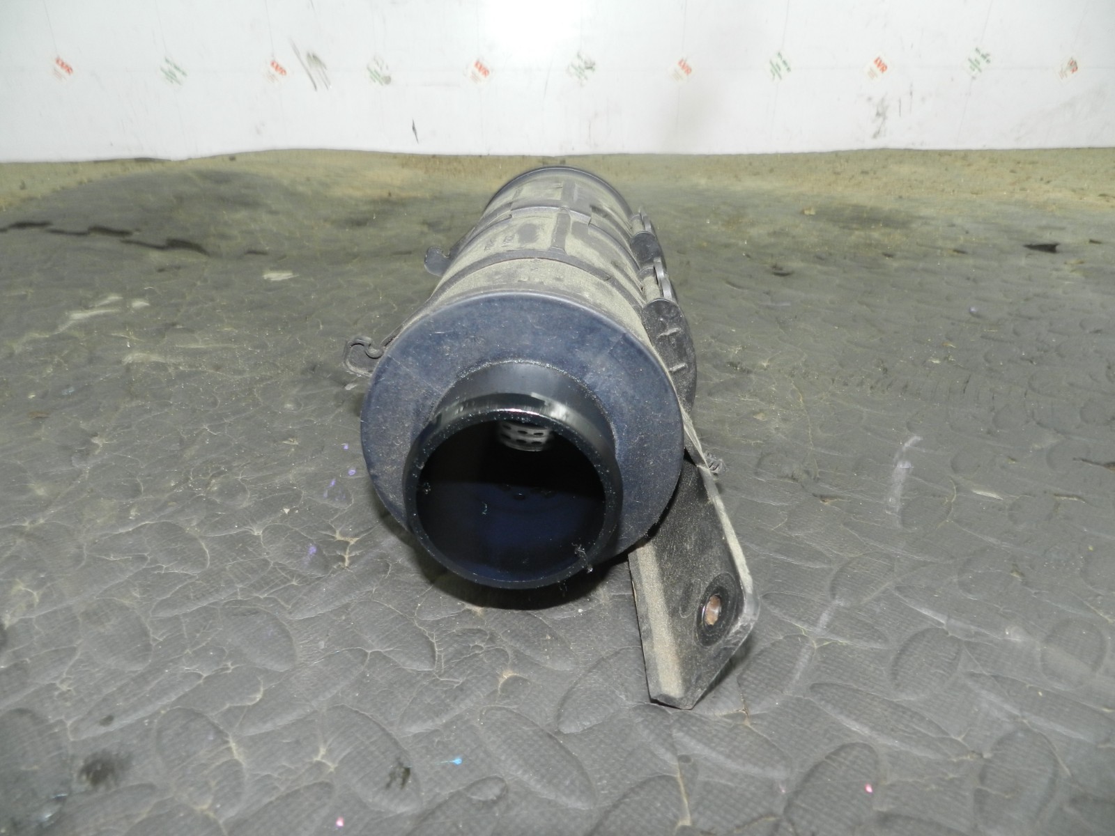 172. 2011 JEEP GRAND CHEROKEE MK4 WK2. AIR INTAKE PIPE - Image 4