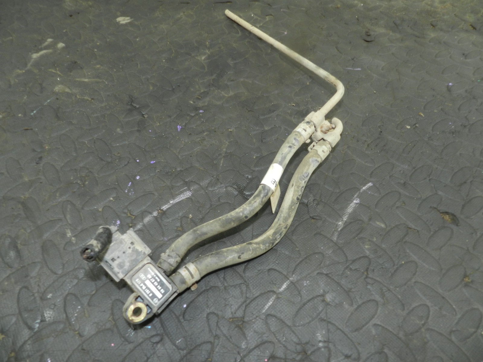 172. 2011 JEEP GRAND CHEROKEE MK4 WK2. DPF PRESSURE SENSOR - Image 3