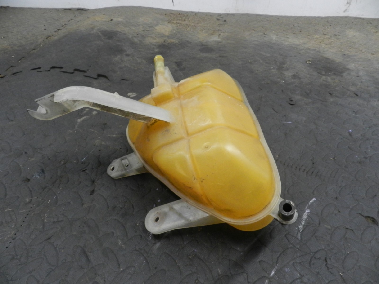 172. 2011 JEEP GRAND CHEROKEE MK4 WK2. COOLANT HOUSING TANK RESERVOIR - Image 2