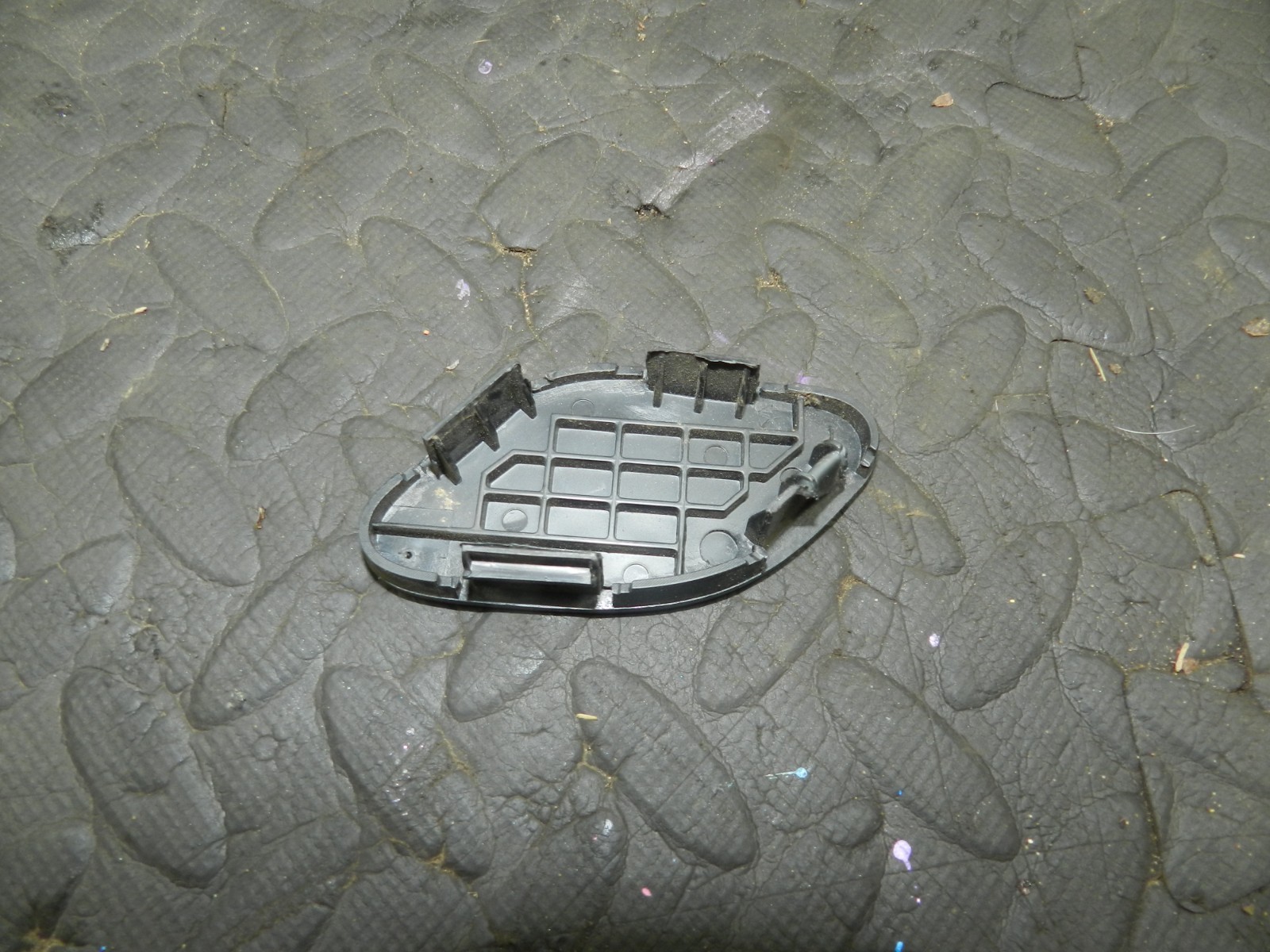 172. 2011 JEEP GRAND CHEROKEE MK4 WK2. PLASTIC BLANK PLATE - Image 2