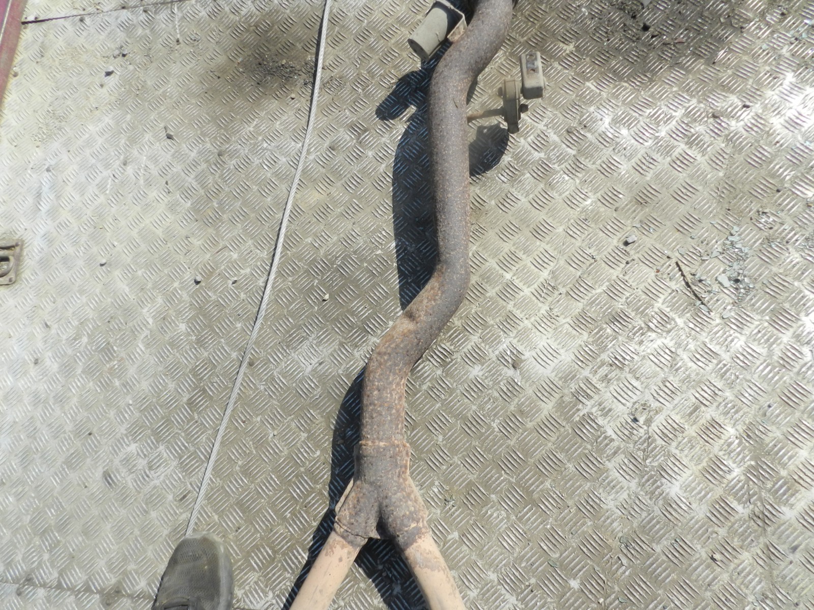 172. 2011 JEEP GRAND CHEROKEE MK4 WK2. EXHAUST MIDDLE AND REAR BOXES PIPES - Image 5