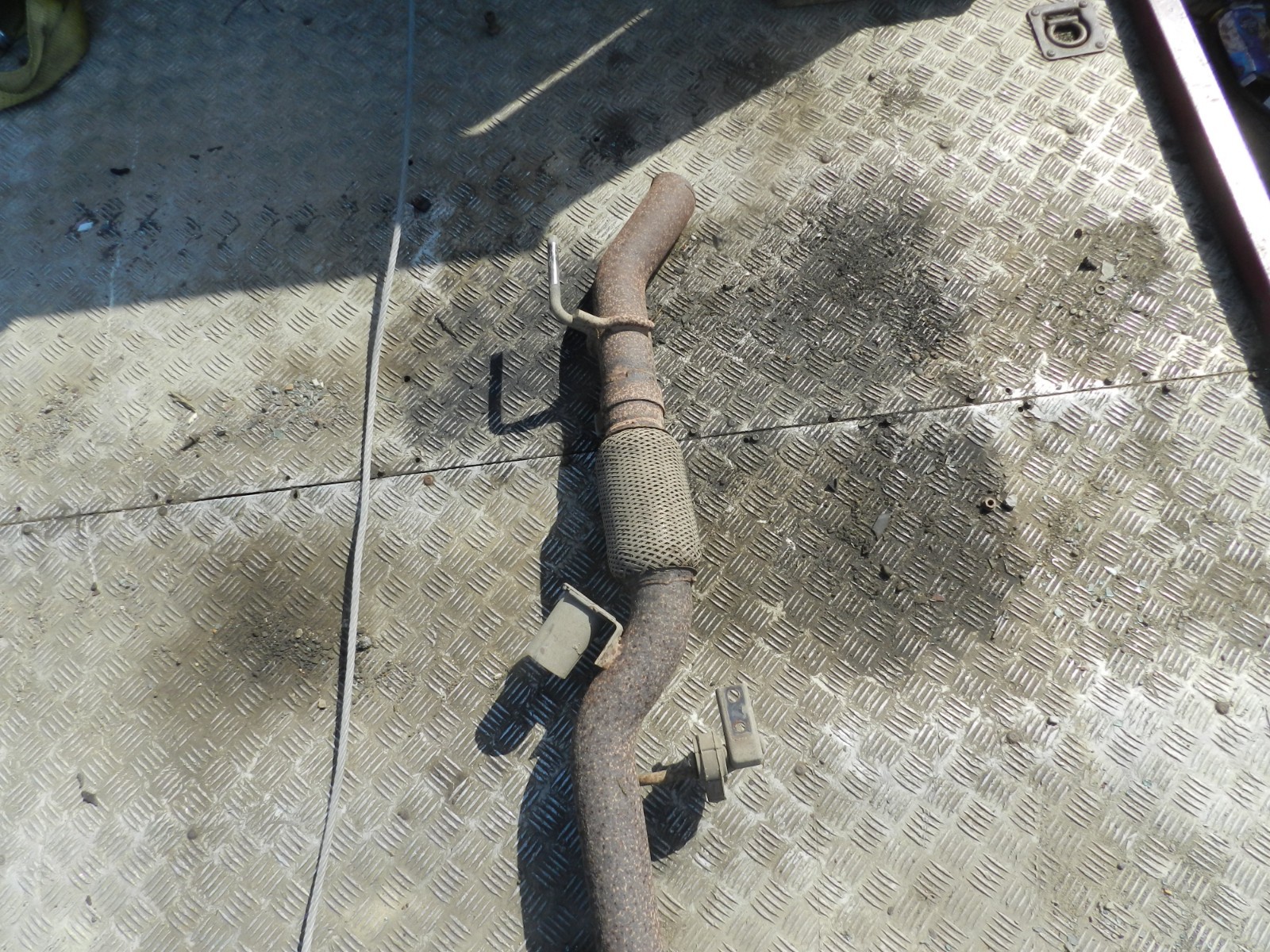 172. 2011 JEEP GRAND CHEROKEE MK4 WK2. EXHAUST MIDDLE AND REAR BOXES PIPES - Image 7