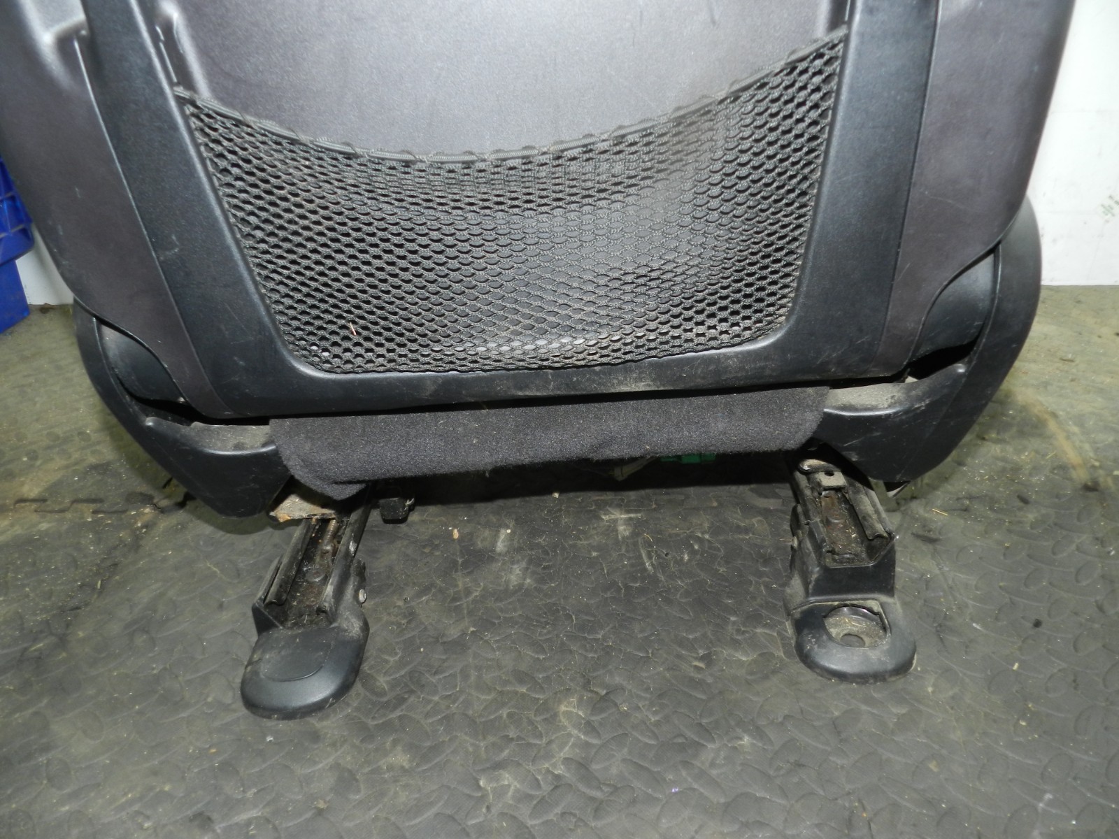 172. 2011 JEEP GRAND CHEROKEE MK4 WK2 DRIVER FRONT HEATED + COOL LEATHER SEAT - Image 11