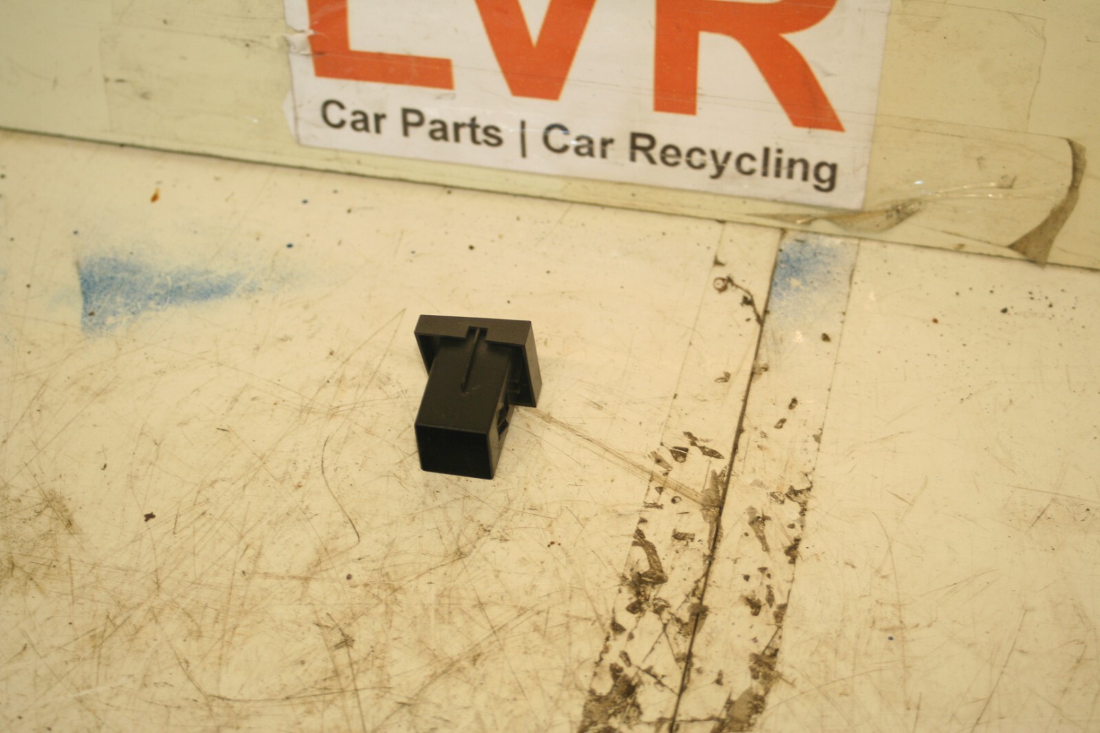 2008 VAUXHALL VECTRA C, 2.2 PETROL SWITCH BLANKING PLATE - Image 2