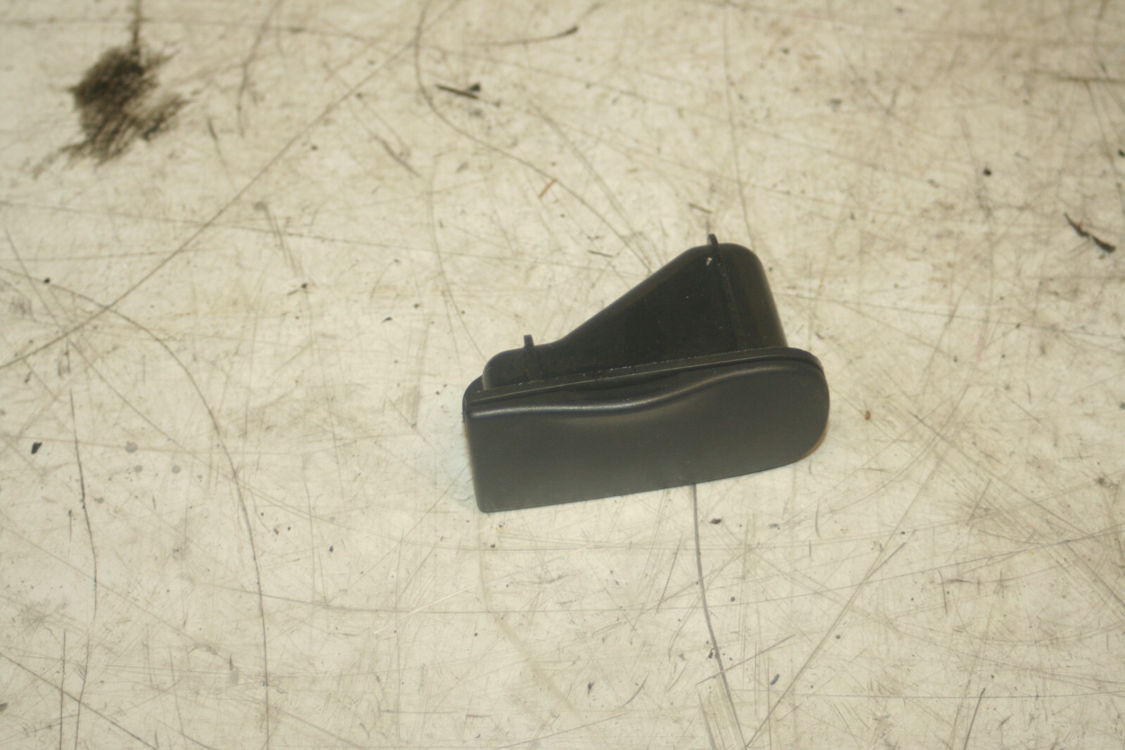 JAGUAR S TYPE. REAR ASHTRAY