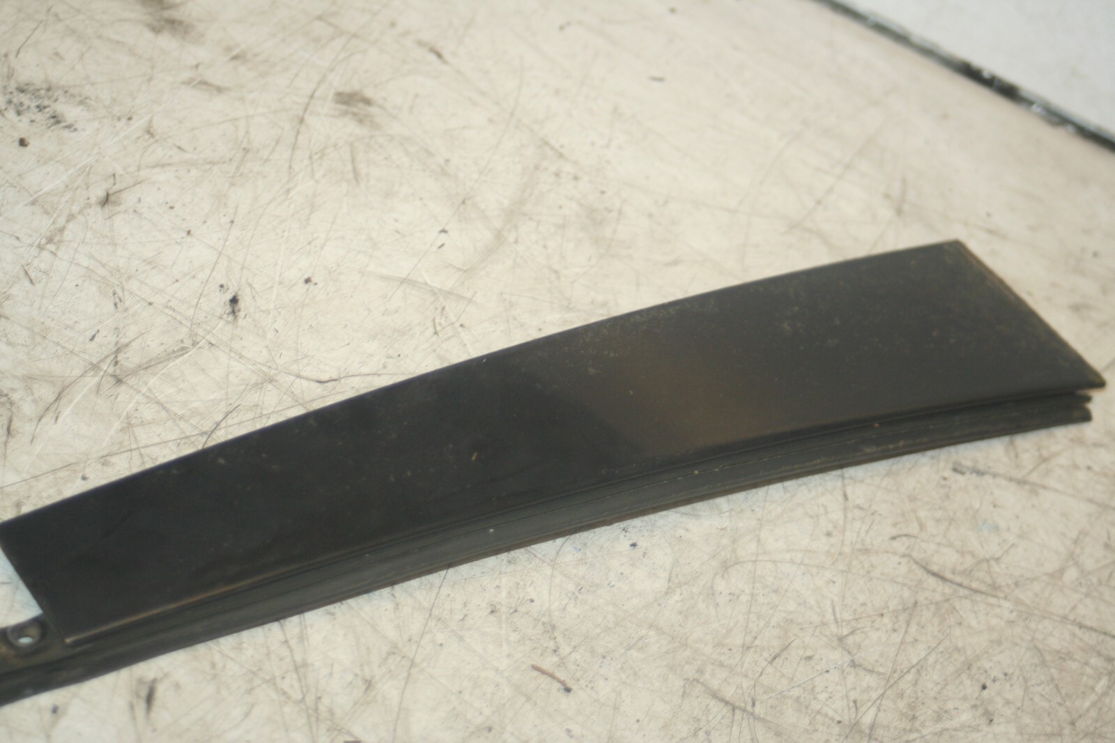 JAGUAR S TYPE. PASSENGER SIDE REAR DOOR TRIM