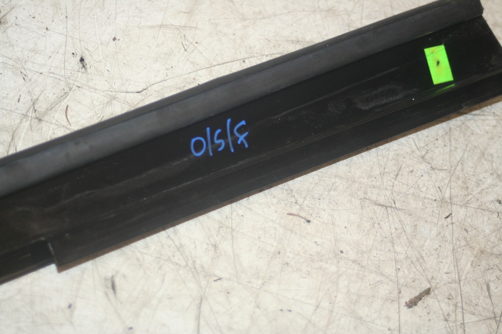 JAGUAR S TYPE. DRIVER SIDE FRONT DOOR TRIM - Image 3
