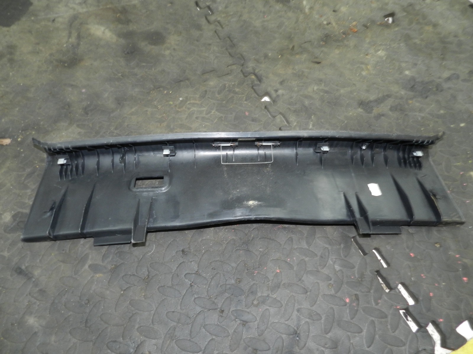 183. 2006 AUDI A4 CONVERTIBLE B7. BOOT SILL TRIM PANEL - Image 8